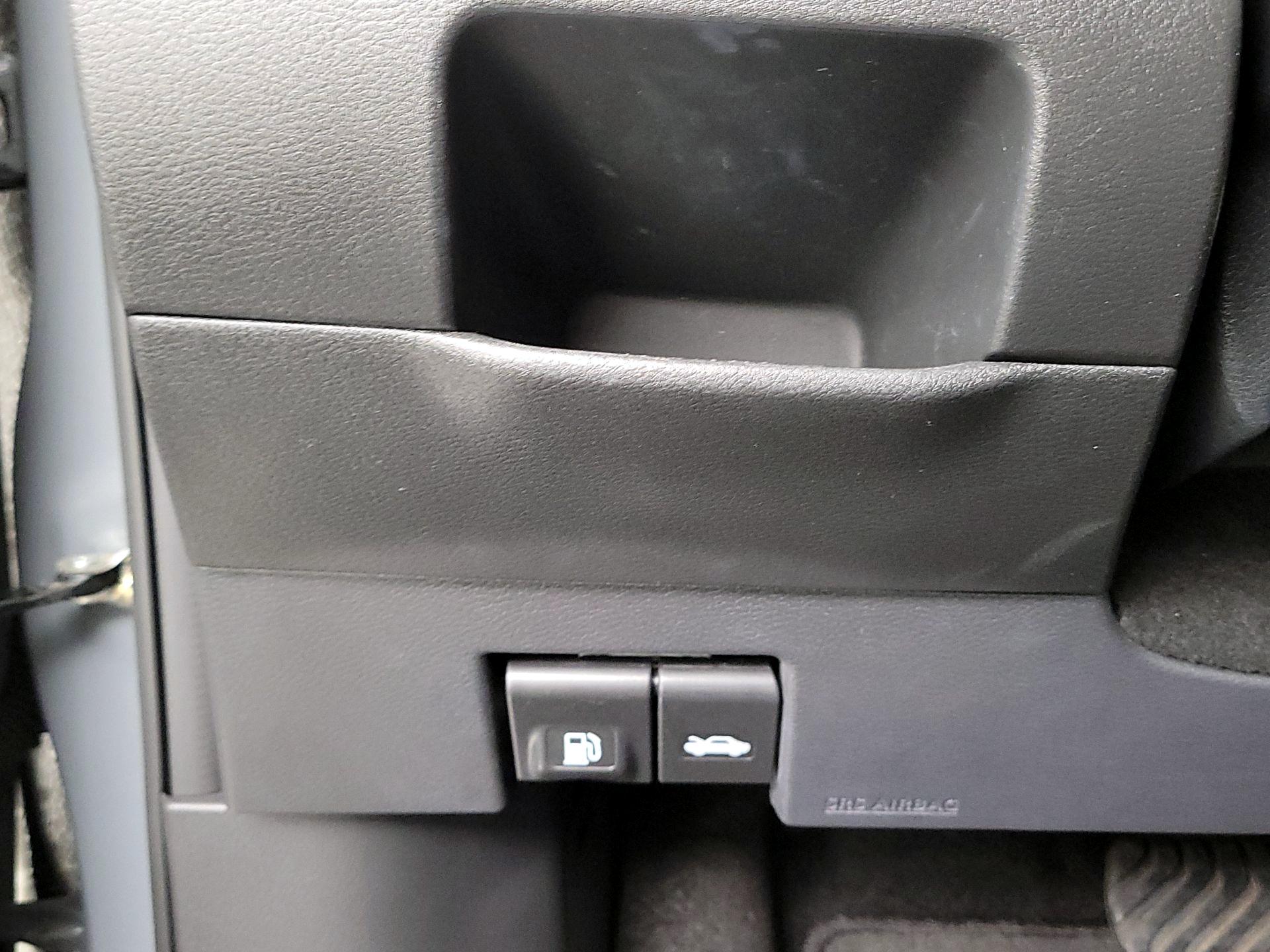 Thumbnail: 2023 Nissan Kicks - 13