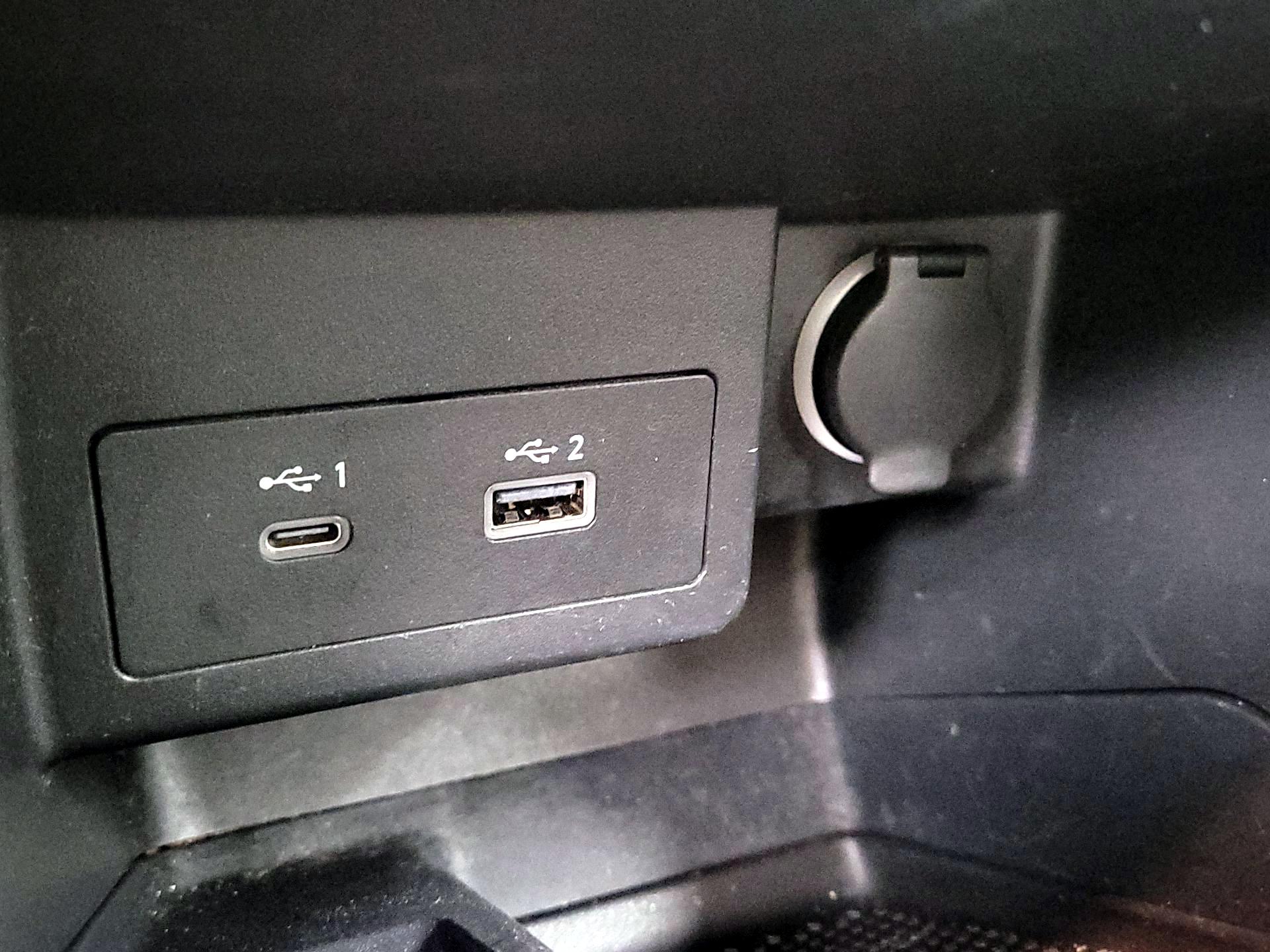 Thumbnail: 2023 Nissan Kicks - 18