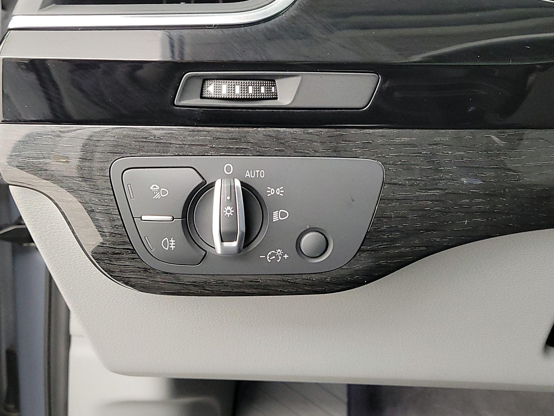 Thumbnail: 2019 Audi Q7 - 13