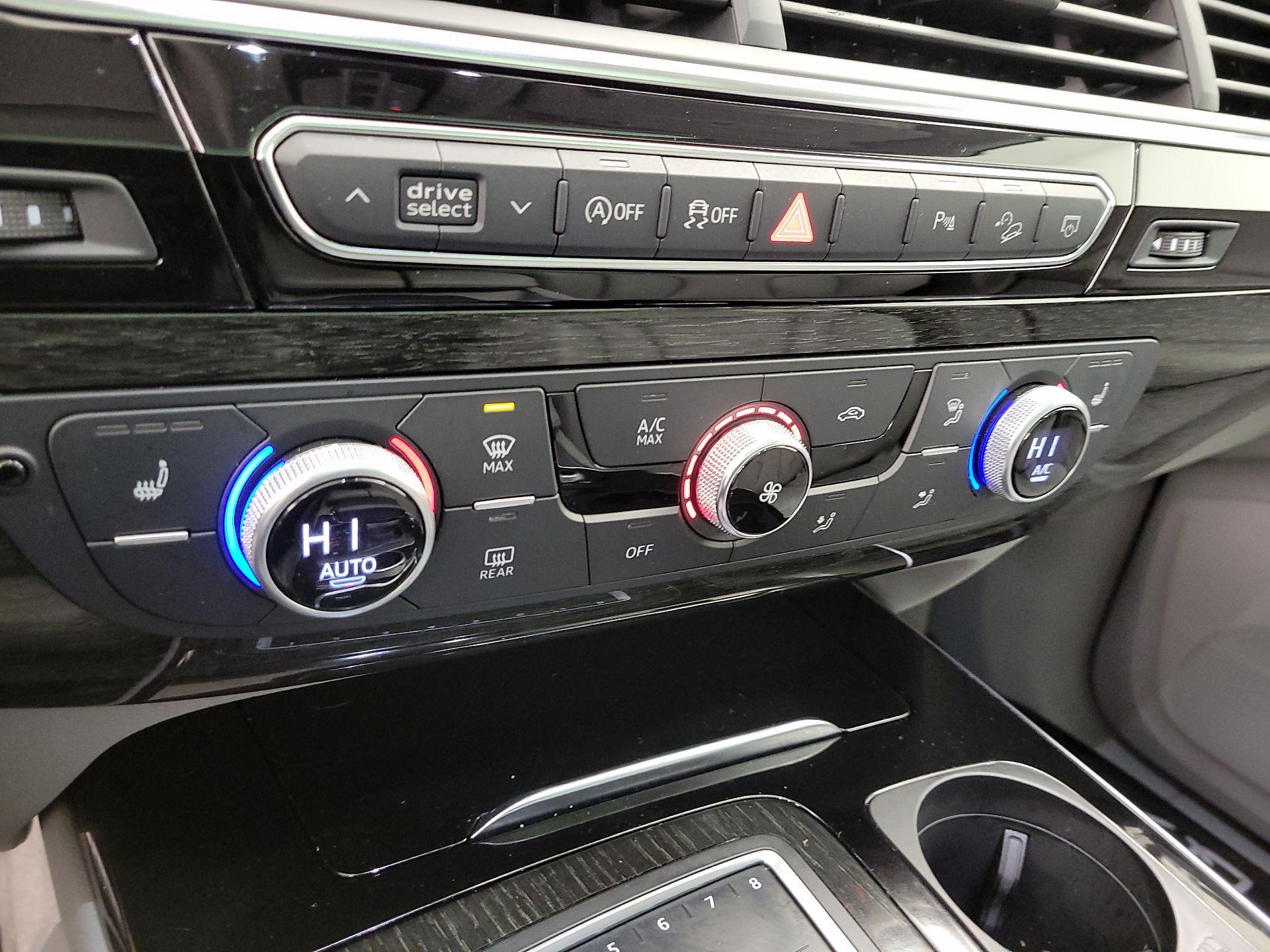 Thumbnail: 2019 Audi Q7 - 17