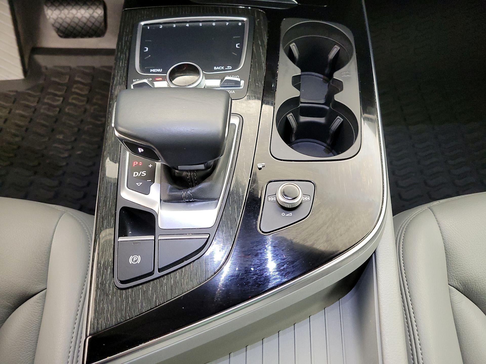 Thumbnail: 2019 Audi Q7 - 18