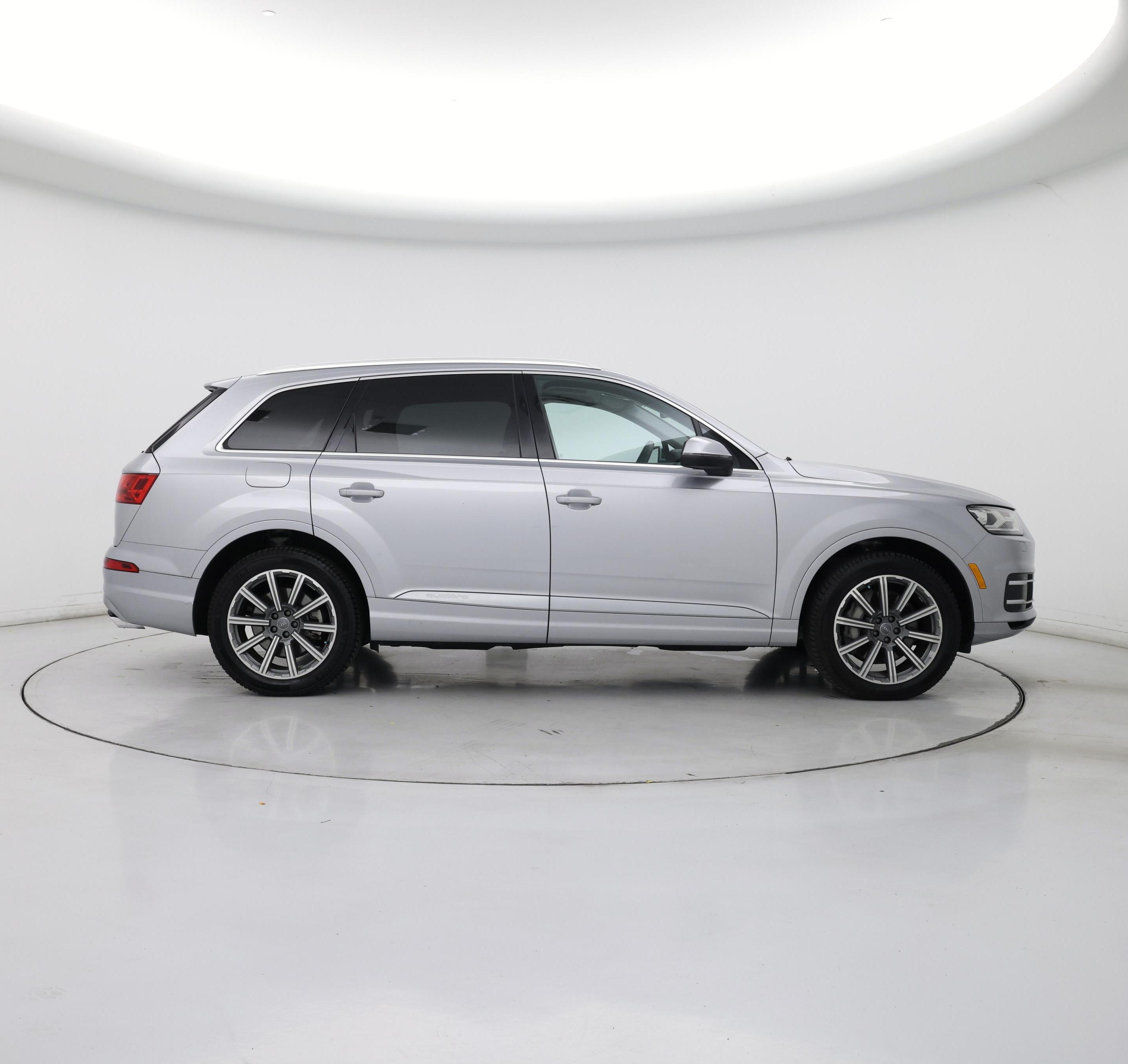 Thumbnail: 2019 Audi Q7 - 7