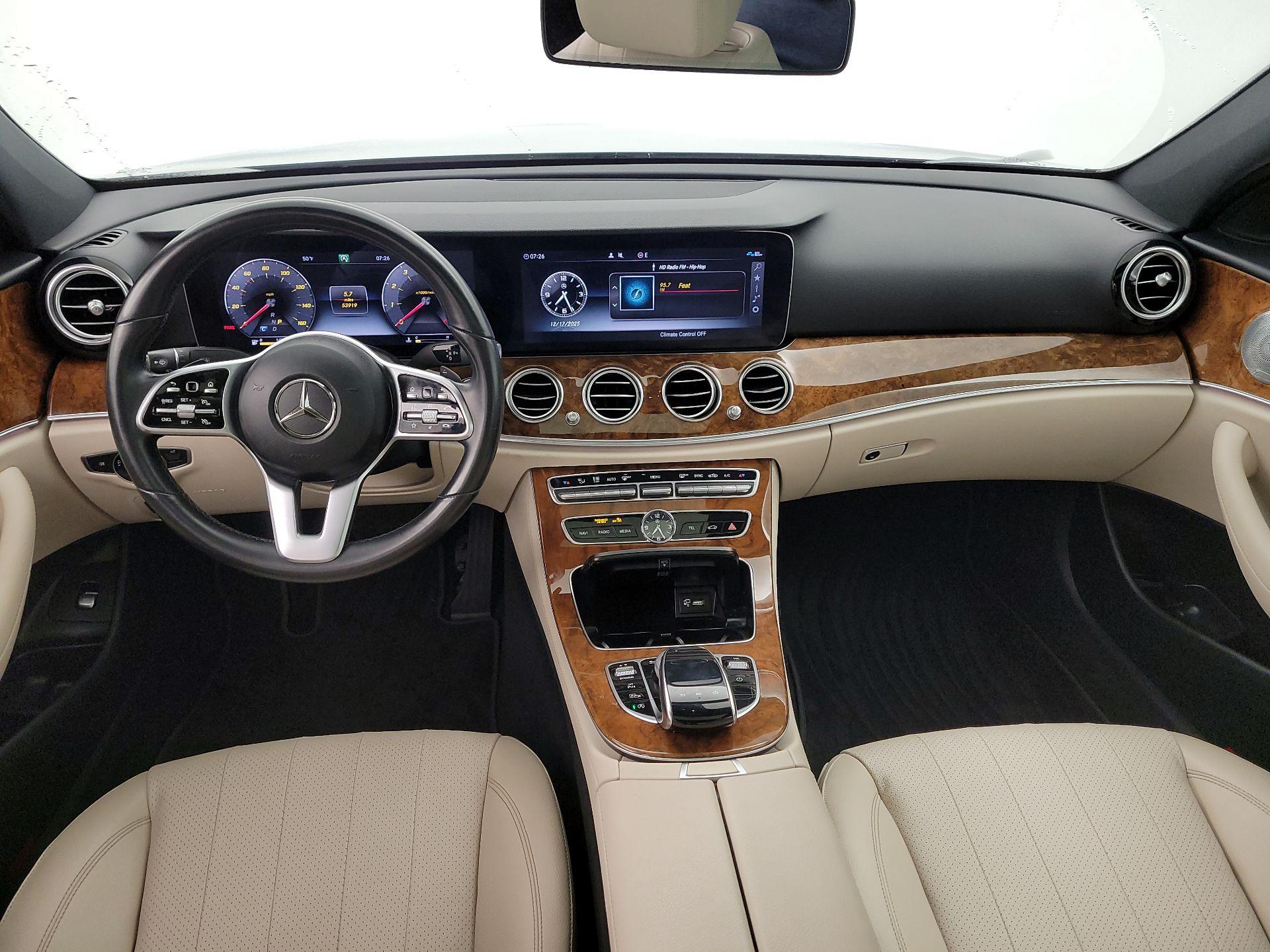 Thumbnail: 2020 Mercedes-Benz E-Class - 9