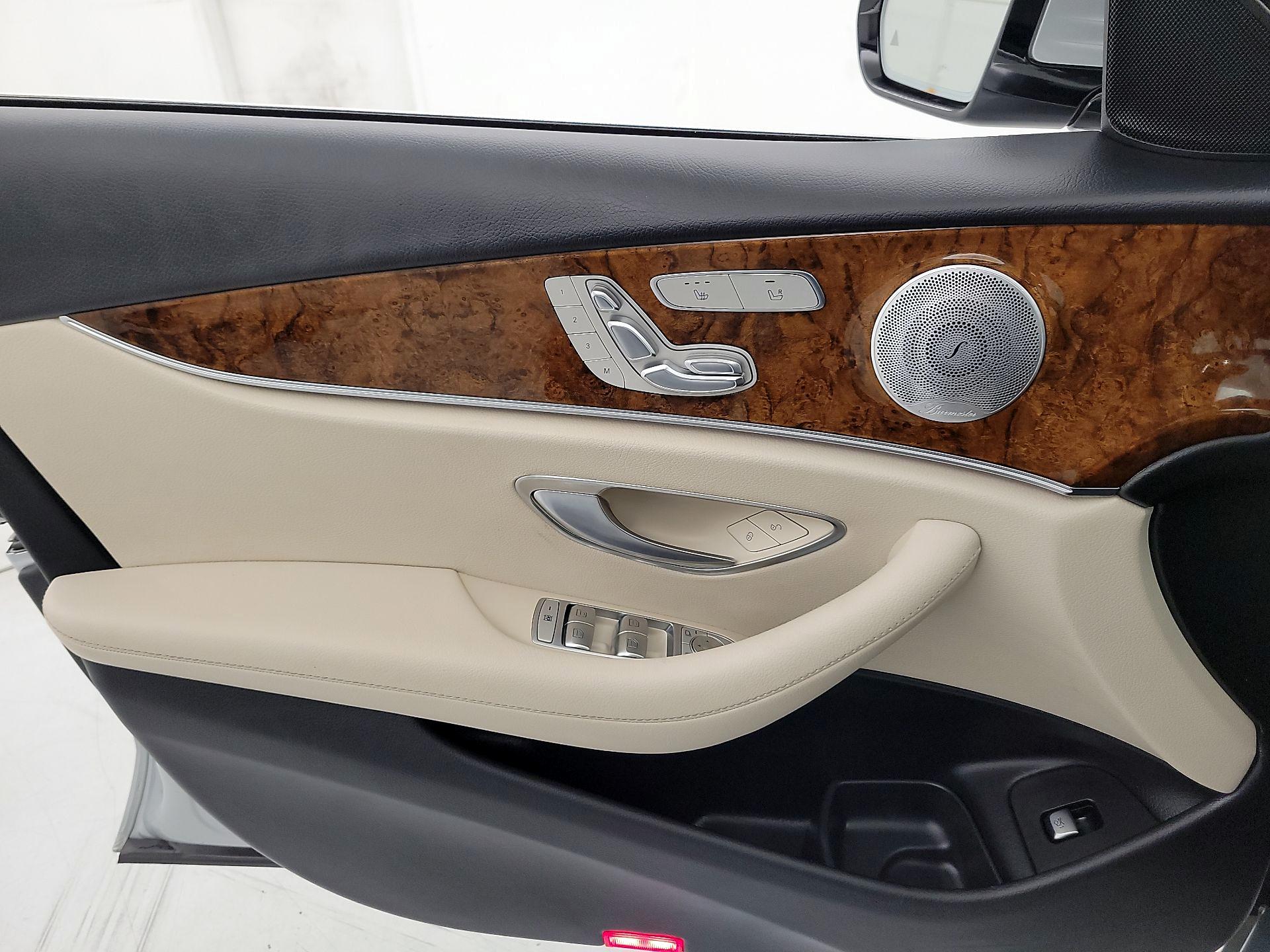 Thumbnail: 2020 Mercedes-Benz E-Class - 12