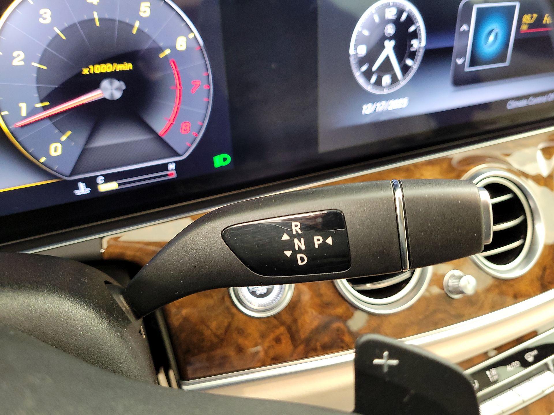 Thumbnail: 2020 Mercedes-Benz E-Class - 18