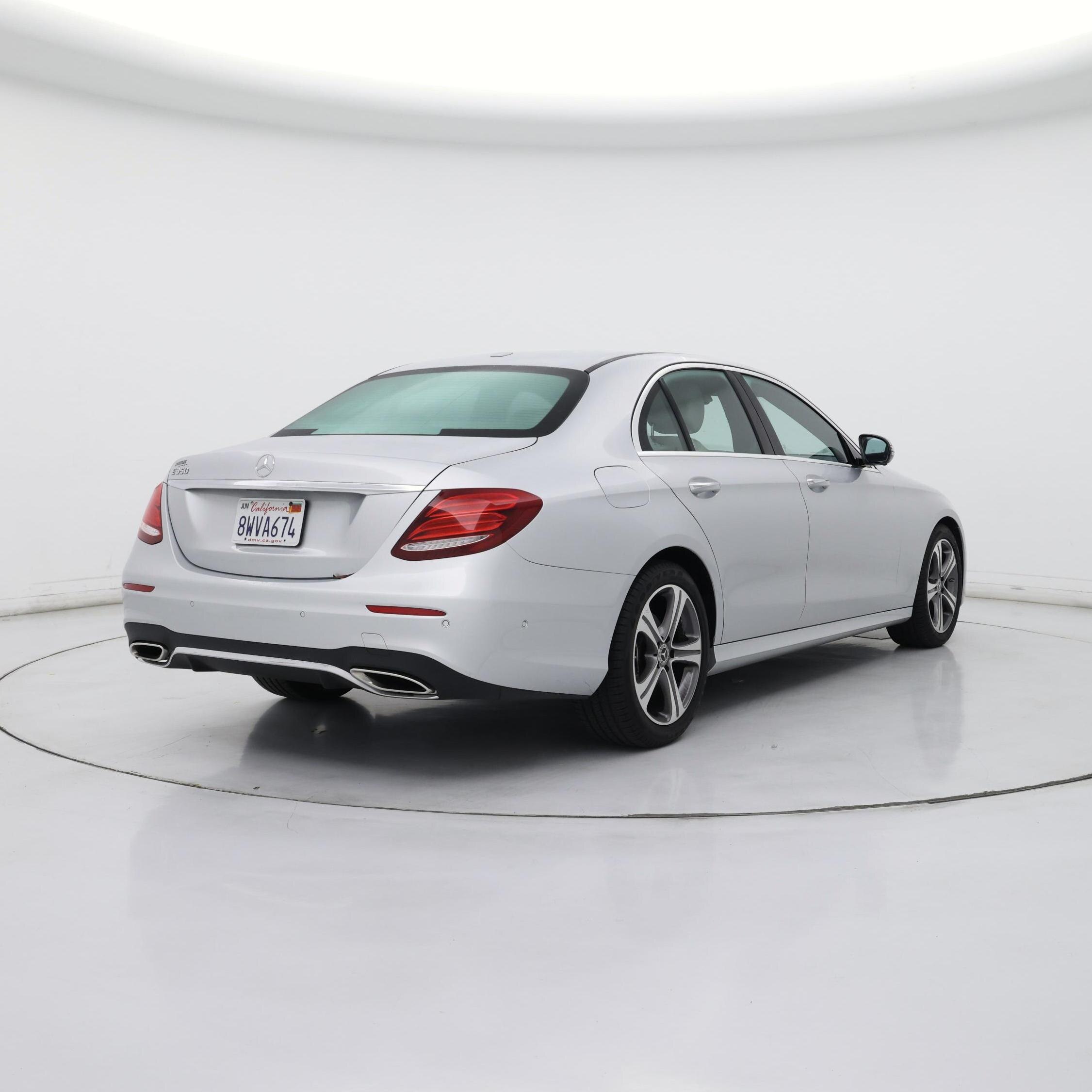 Thumbnail: 2020 Mercedes-Benz E-Class - 8