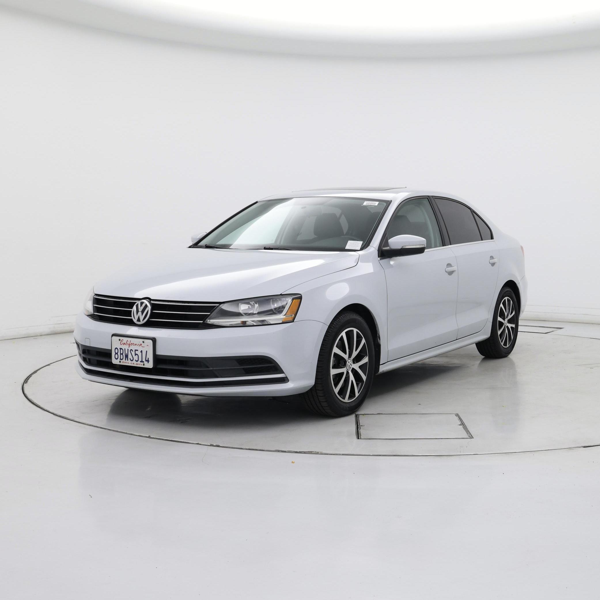 Thumbnail: 2017 Volkswagen Jetta - 4