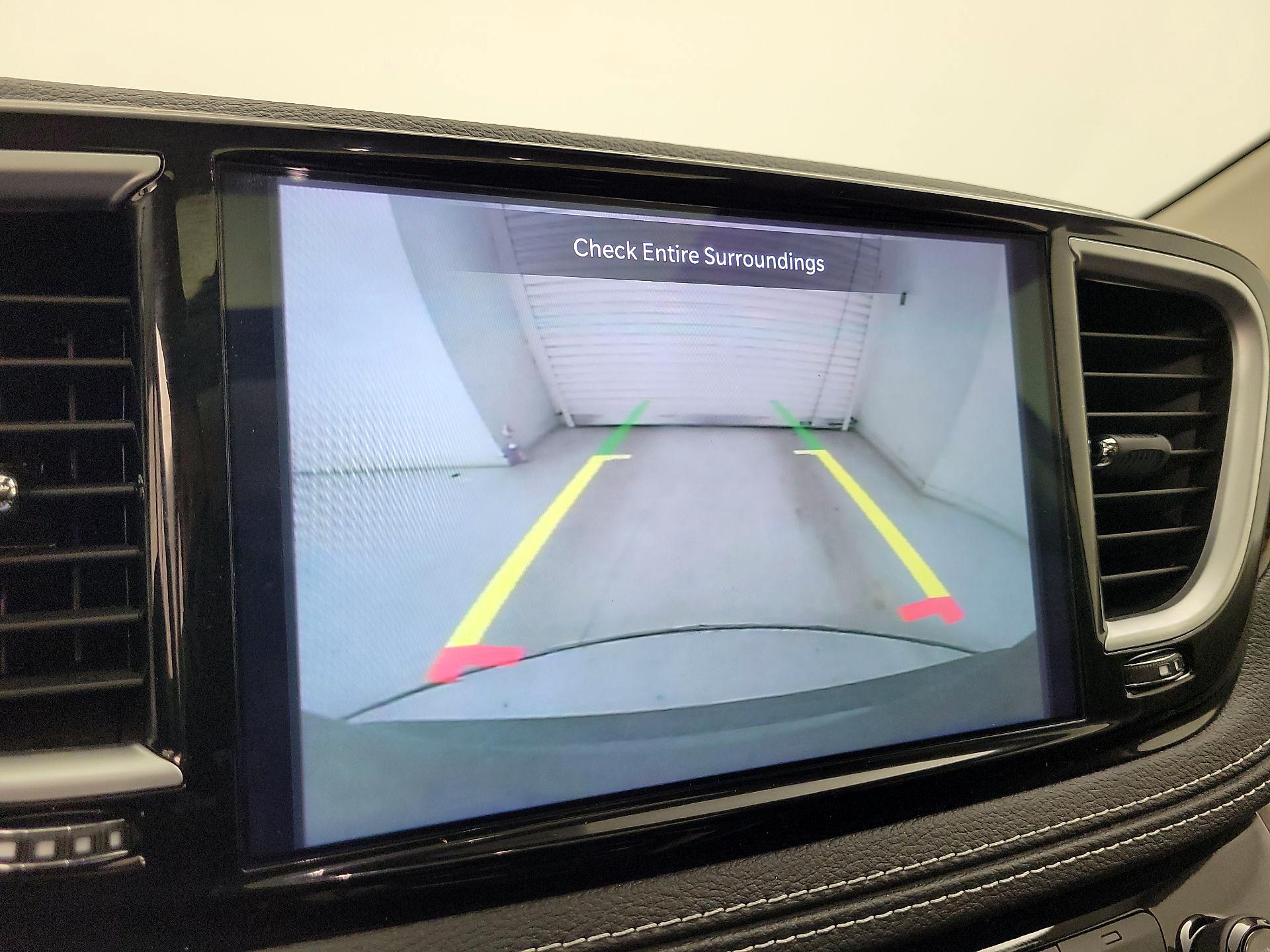 Thumbnail: 2023 Chrysler Pacifica - 15