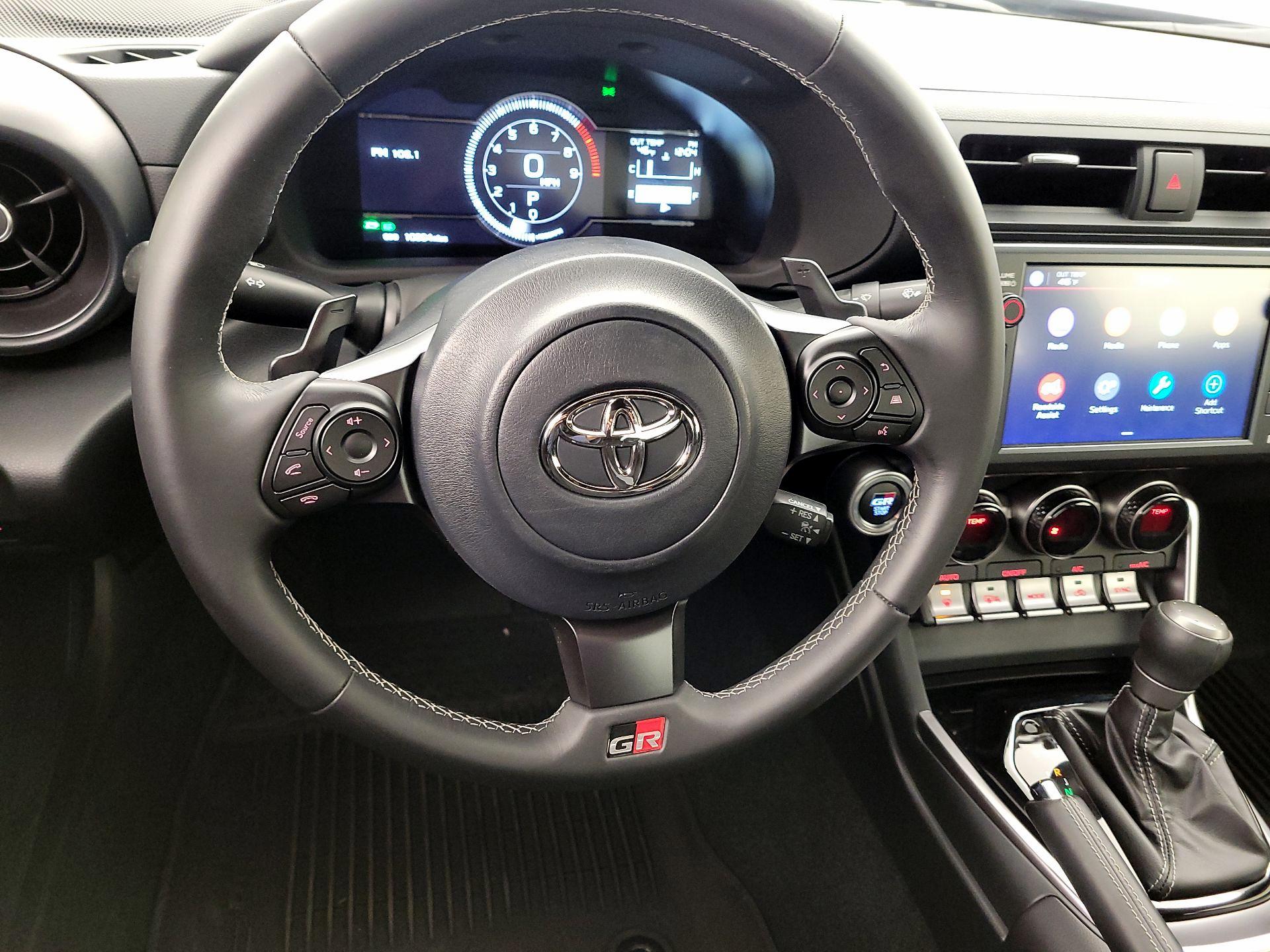 Thumbnail: 2024 Toyota GR86 - 10