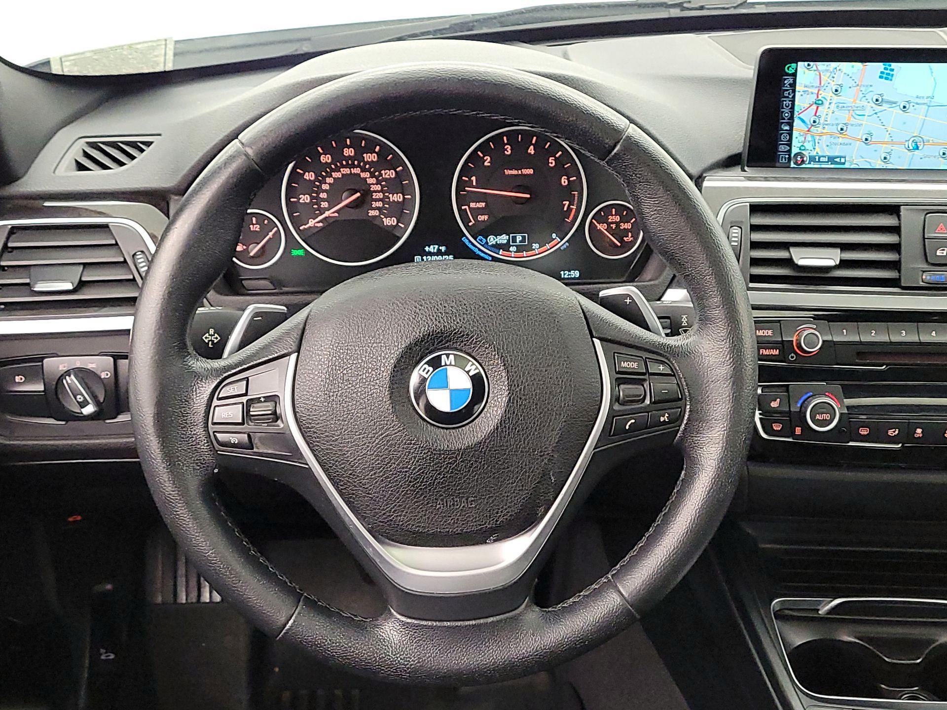 Thumbnail: 2016 BMW 3 Series - 10