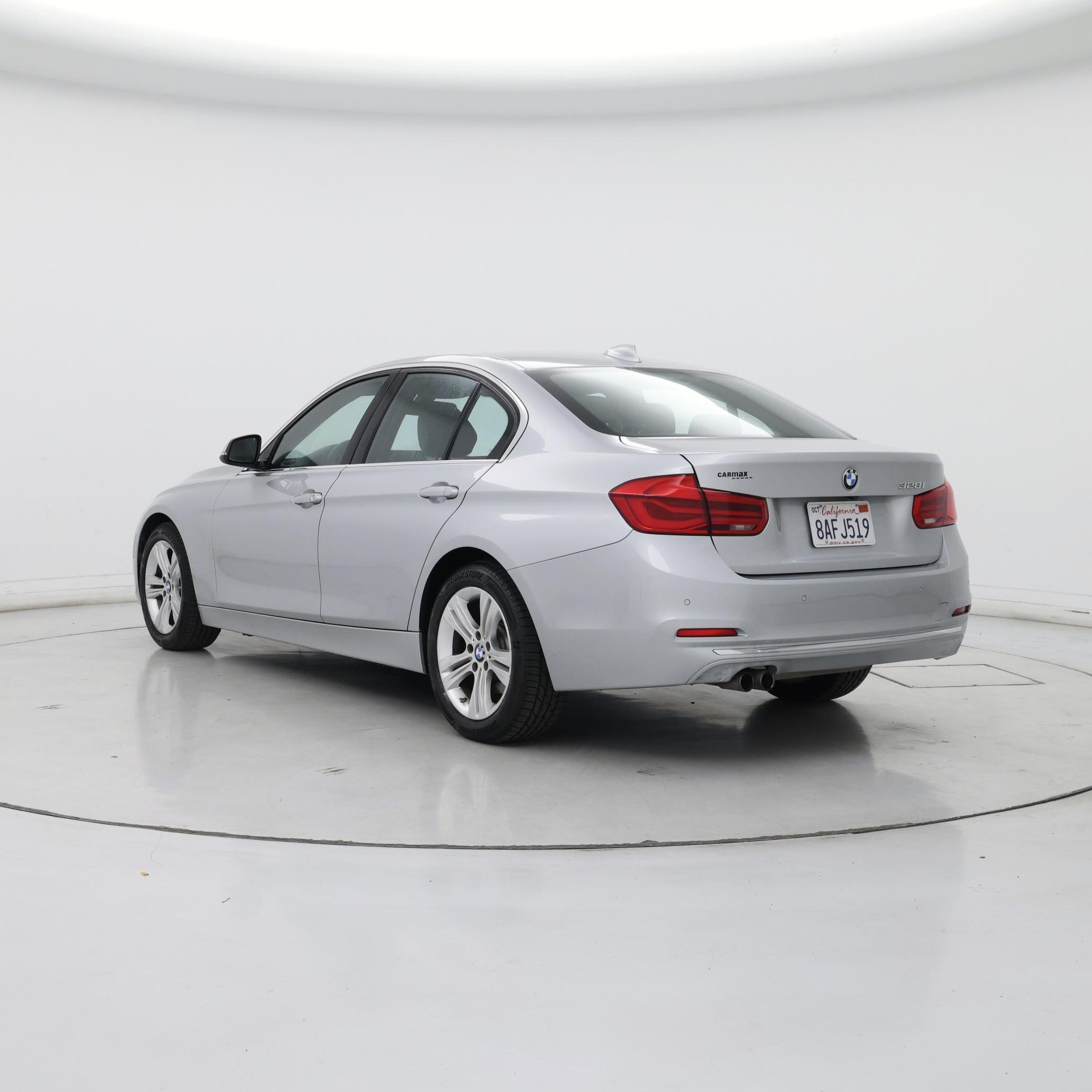 Thumbnail: 2016 BMW 3 Series - 2