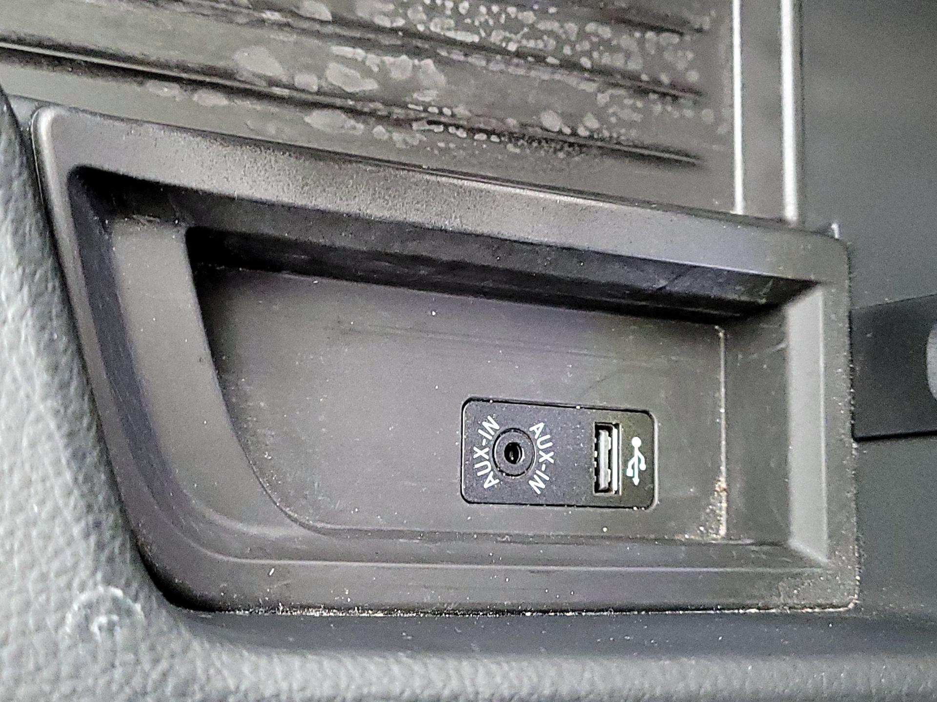 Thumbnail: 2016 BMW 3 Series - 19