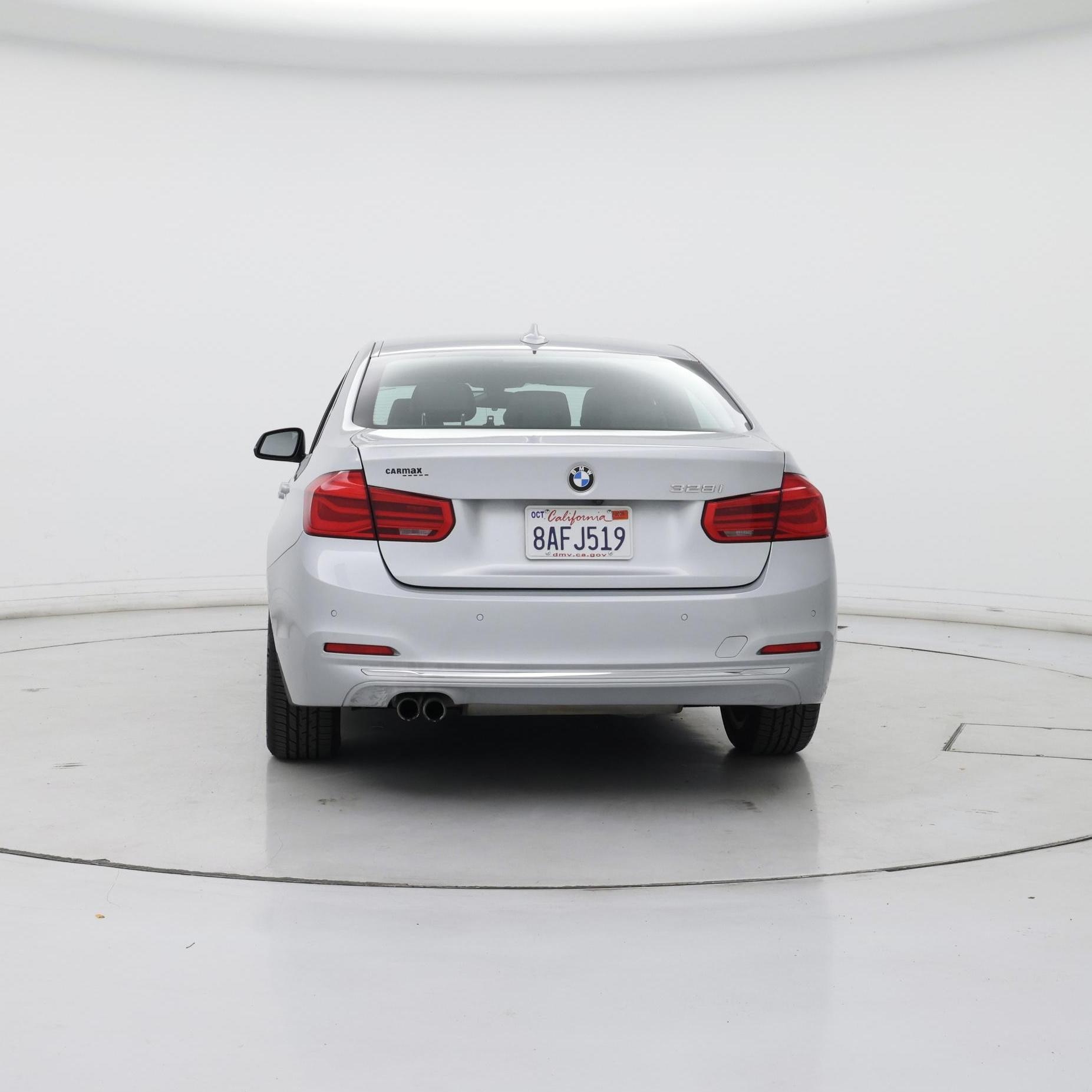 Thumbnail: 2016 BMW 3 Series - 6