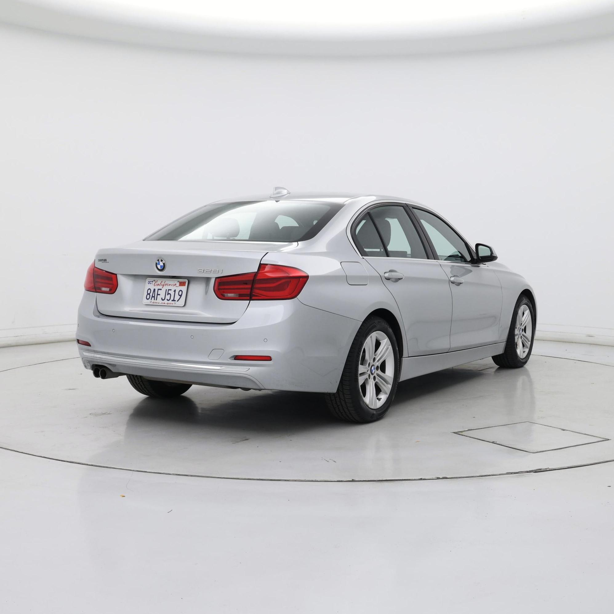 Thumbnail: 2016 BMW 3 Series - 8