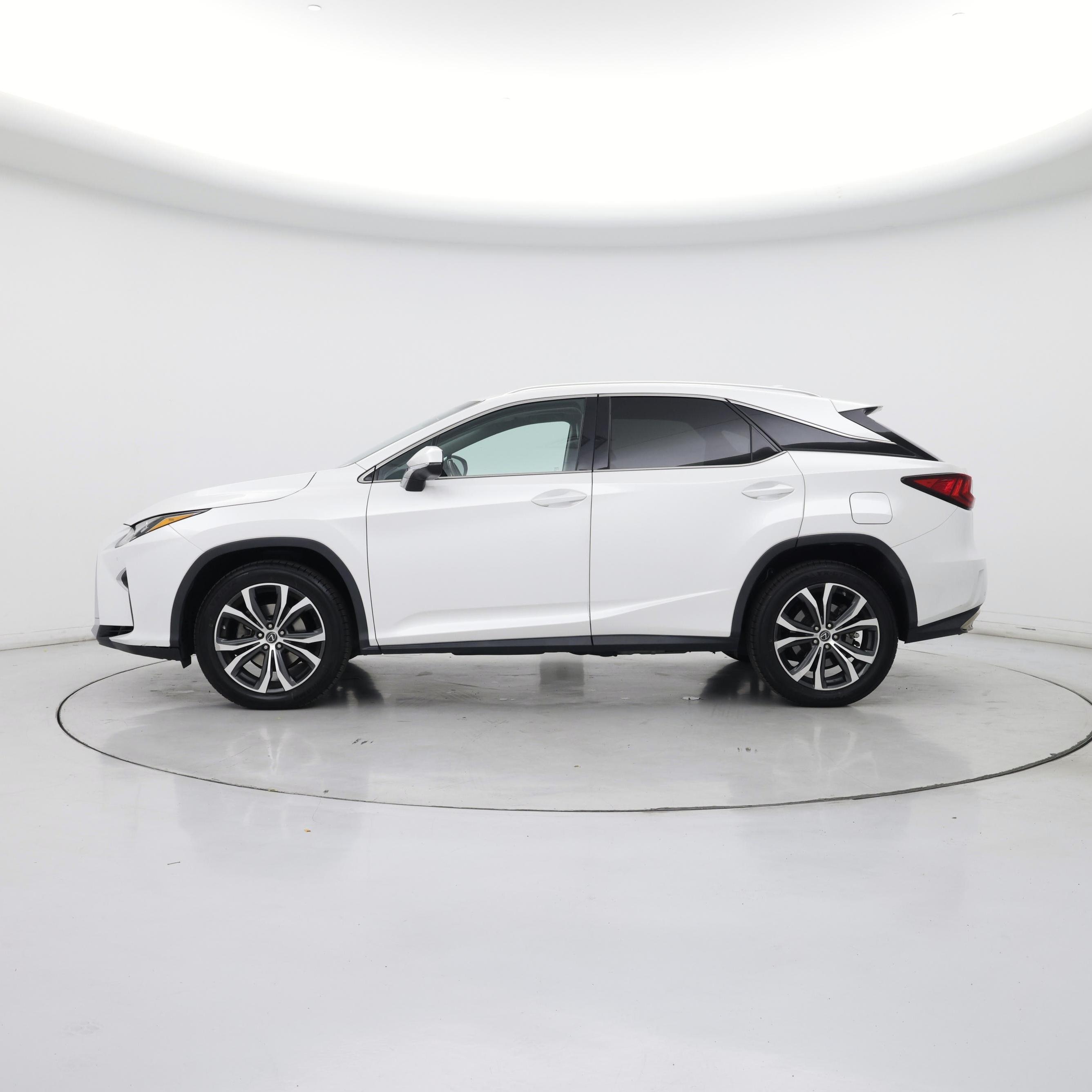 Thumbnail: 2018 Lexus RX - 3