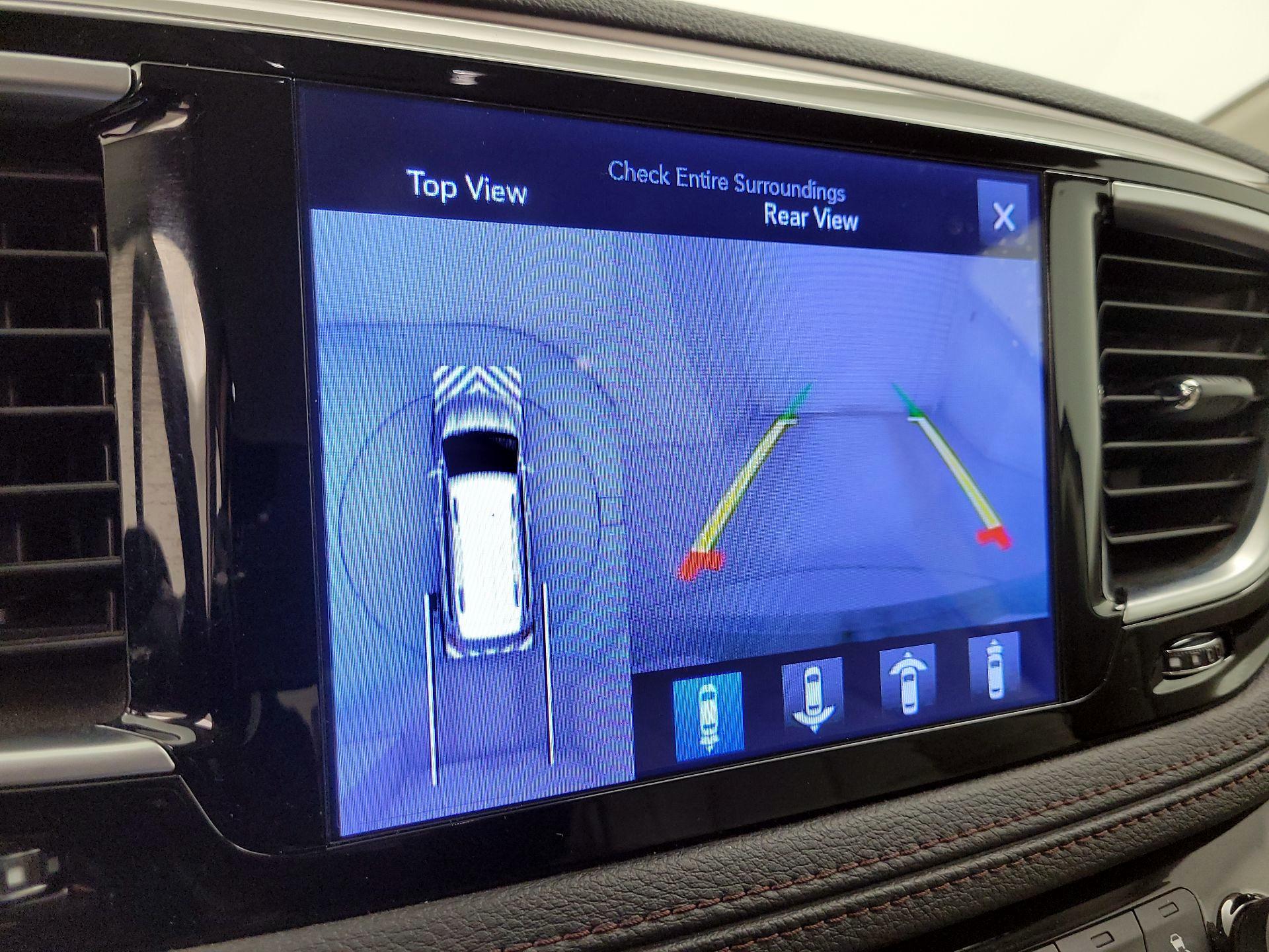 Thumbnail: 2017 Chrysler Pacifica - 15