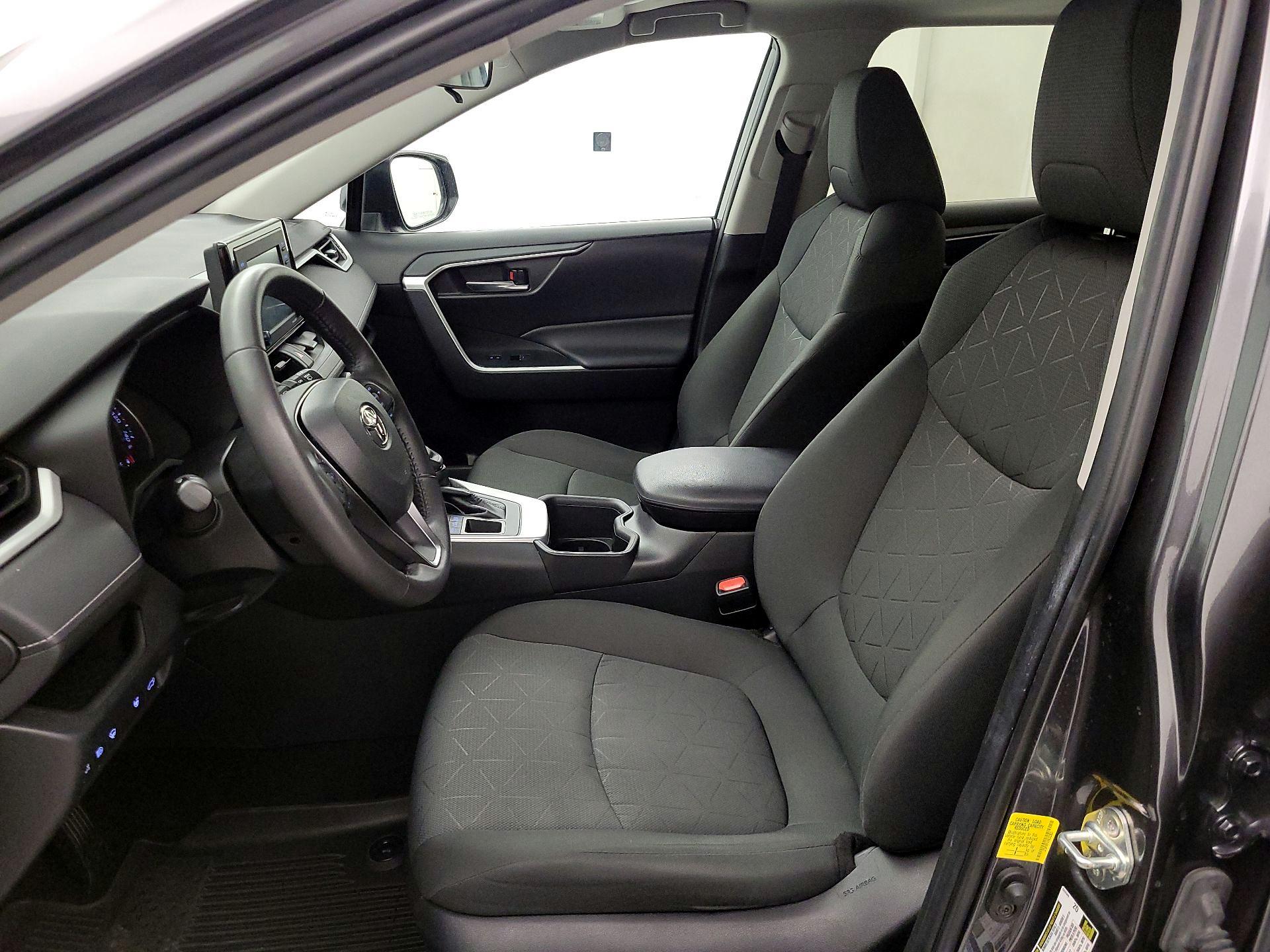 Thumbnail: 2022 Toyota RAV4 - 11