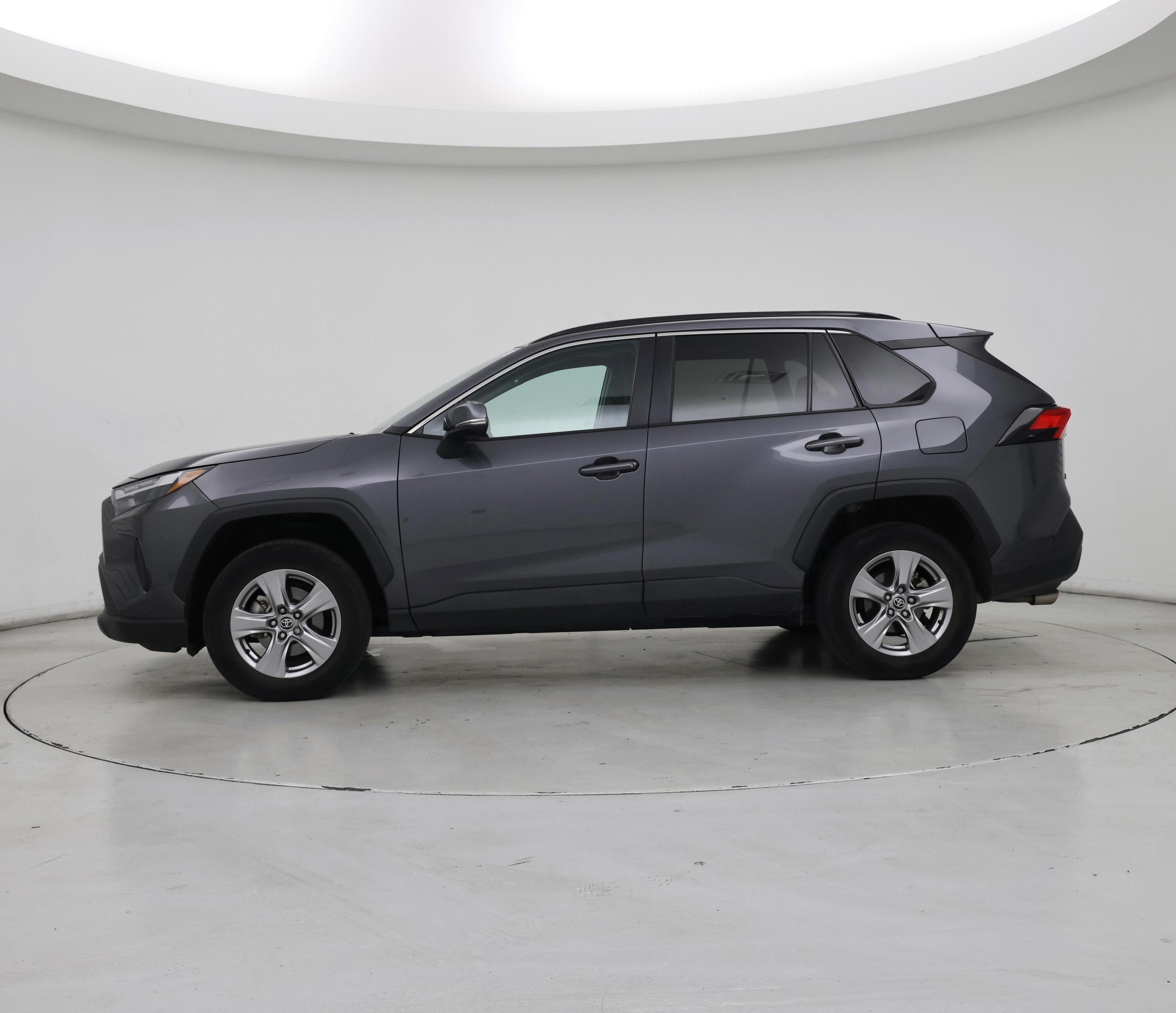 Thumbnail: 2022 Toyota RAV4 - 3