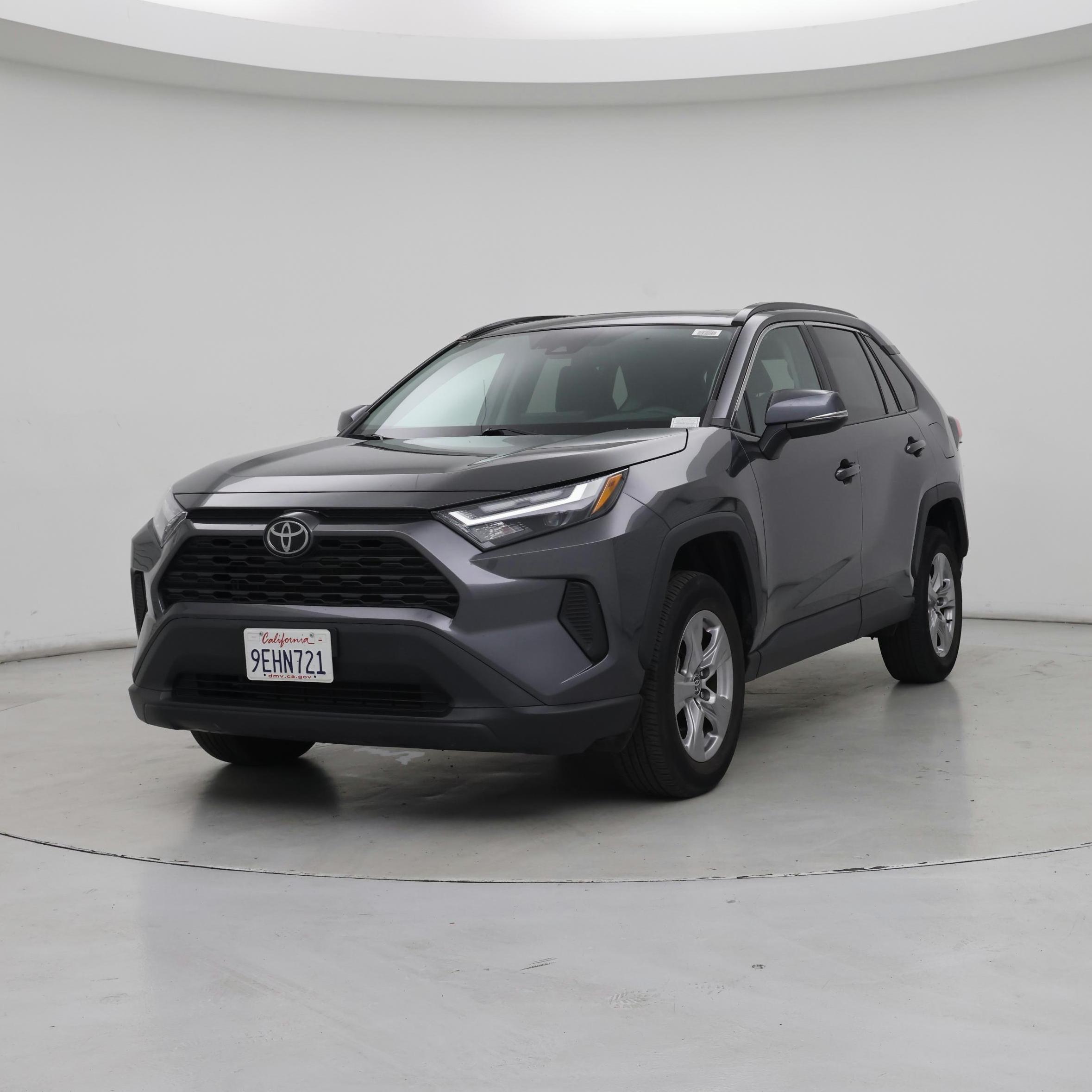 Thumbnail: 2022 Toyota RAV4 - 4