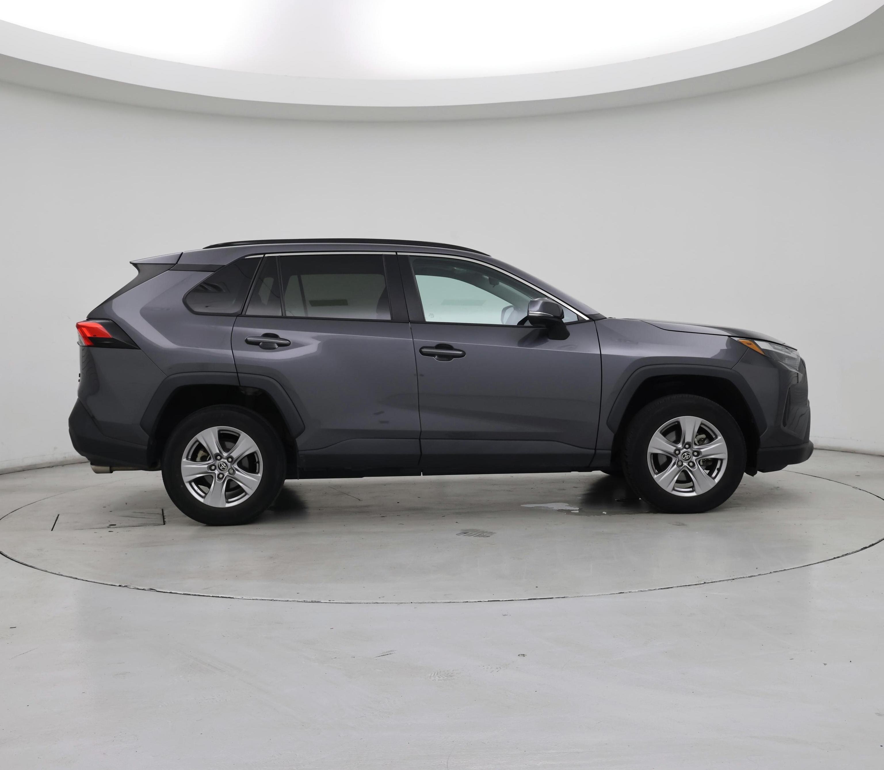 Thumbnail: 2022 Toyota RAV4 - 7