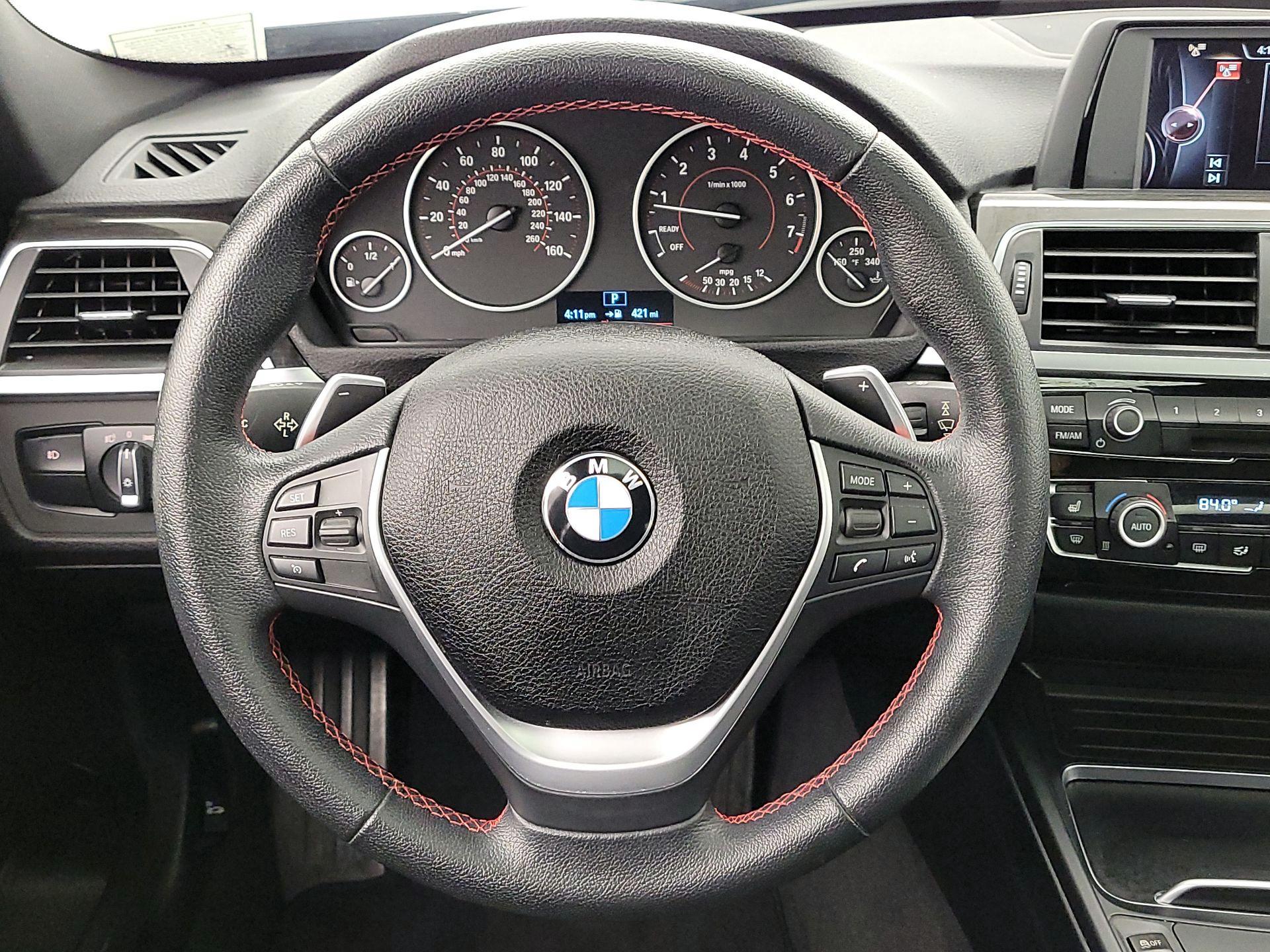 Thumbnail: 2016 BMW 3 Series - 10