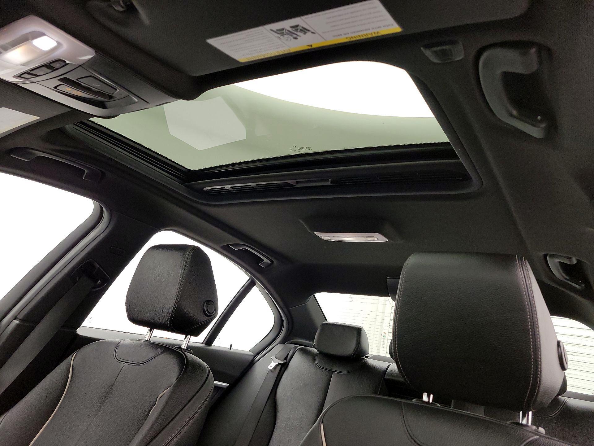 Thumbnail: 2016 BMW 3 Series - 19