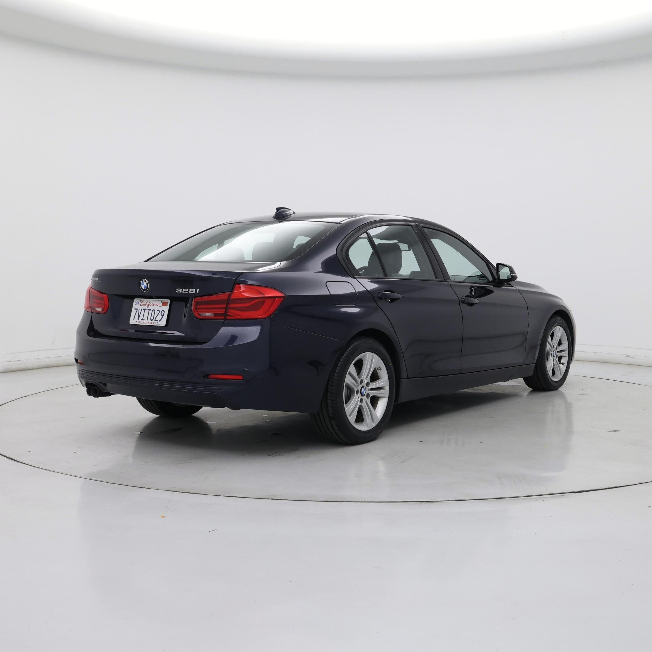 Thumbnail: 2016 BMW 3 Series - 8