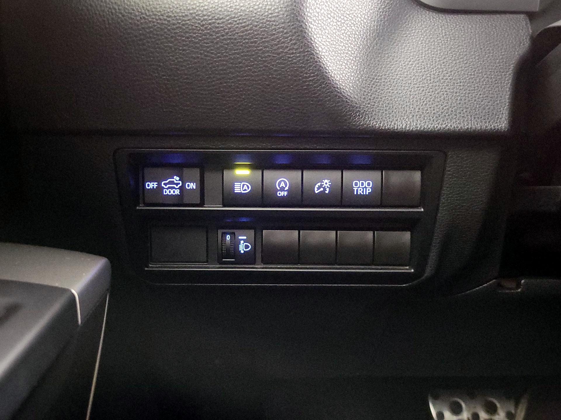 Thumbnail: 2023 Toyota Tundra - 13