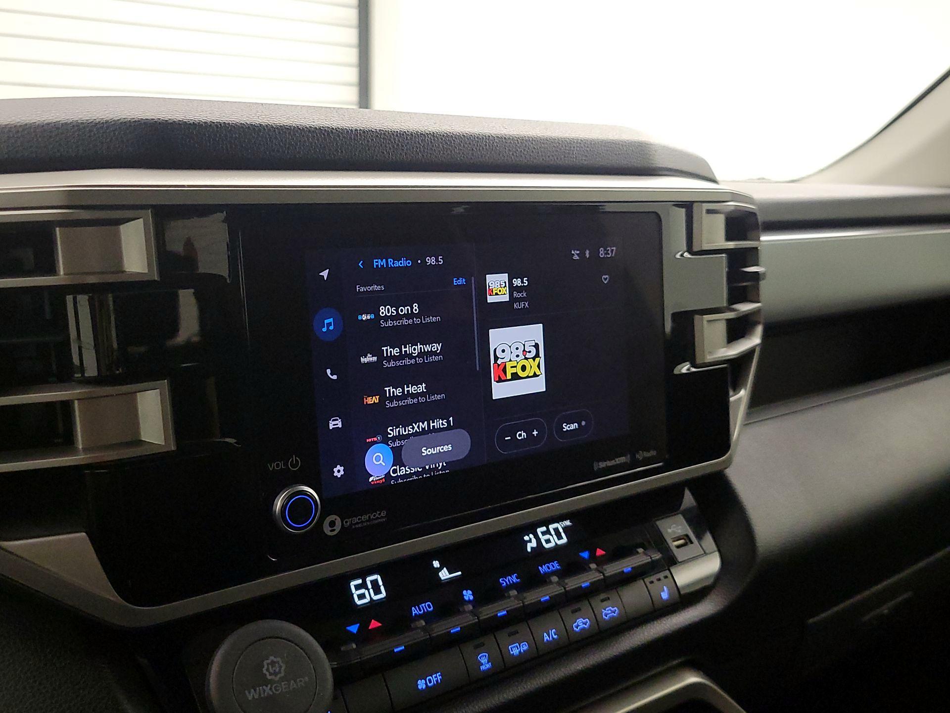 Thumbnail: 2023 Toyota Tundra - 16