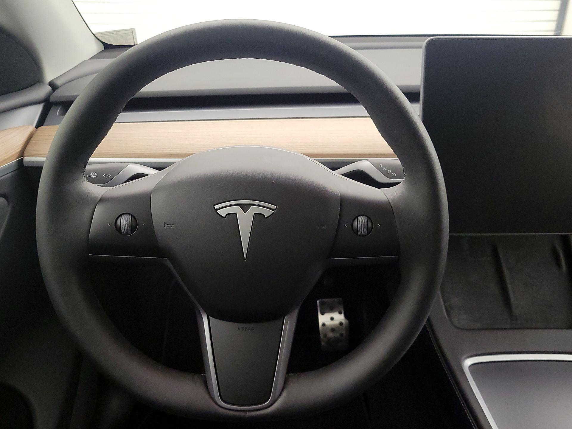 Thumbnail: 2024 Tesla Model Y - 10