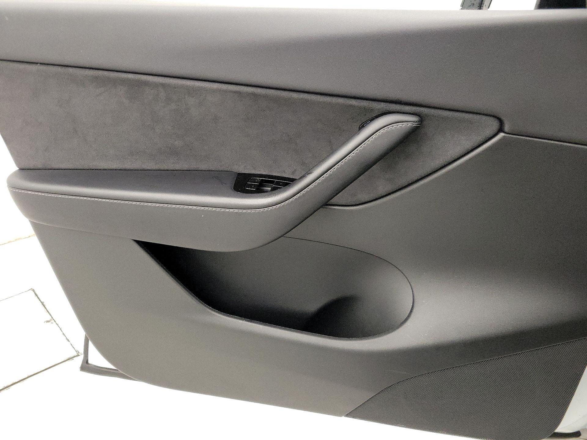 Thumbnail: 2020 Tesla Model Y - 12