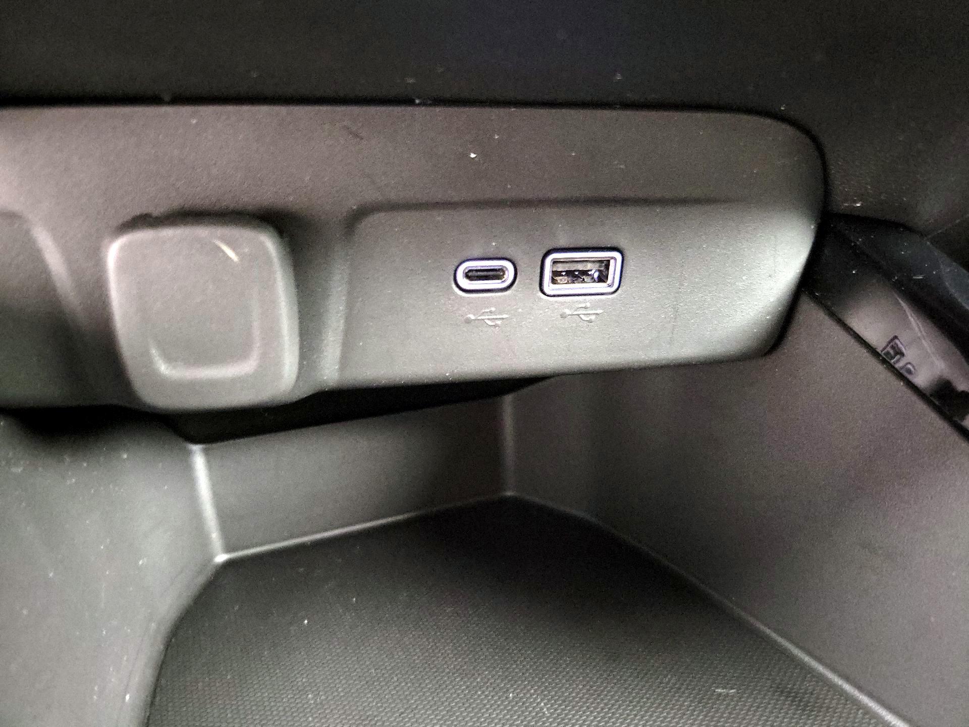 Thumbnail: 2024 Chevrolet Trax - 18