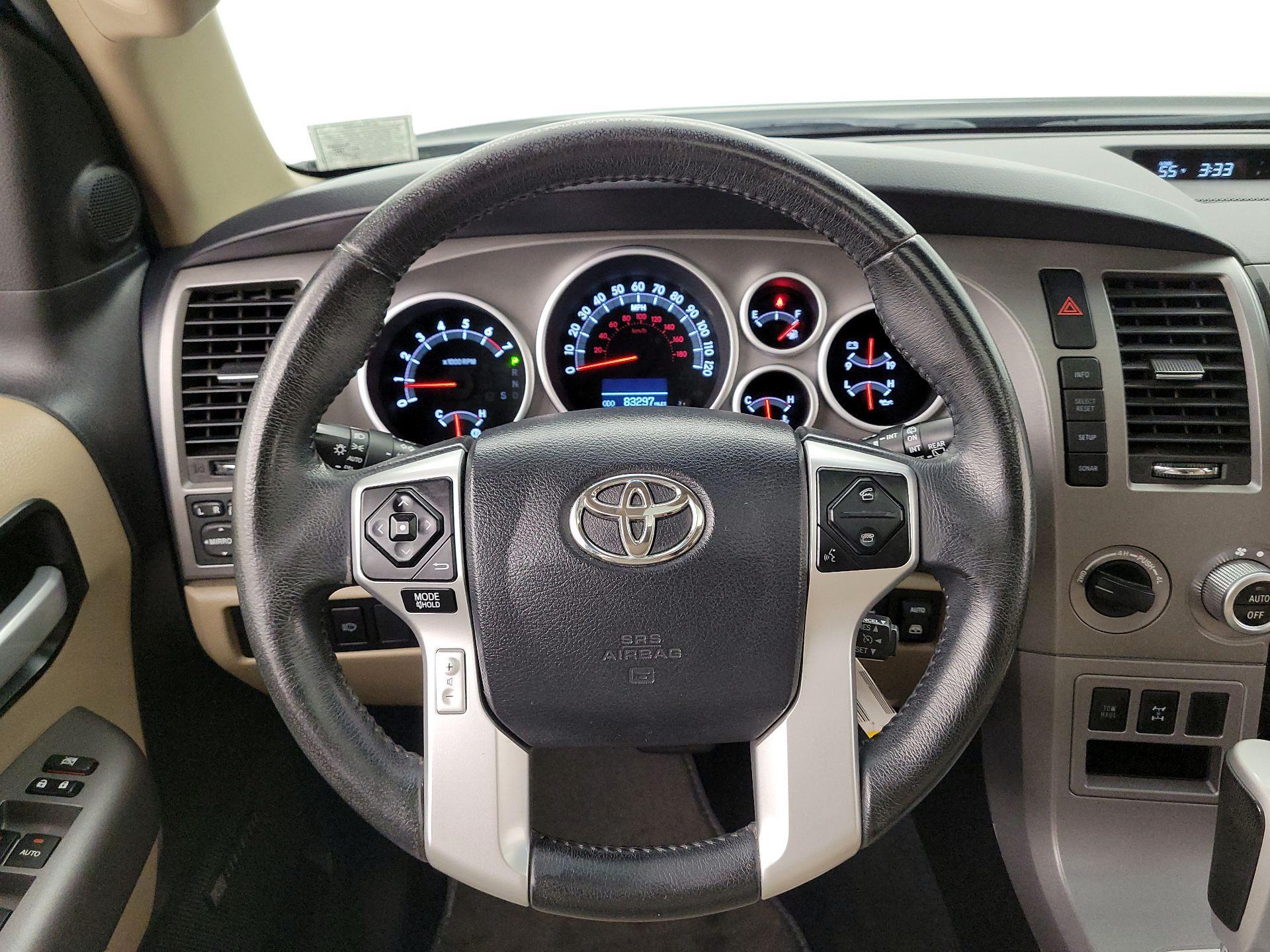 Thumbnail: 2015 Toyota Sequoia - 10