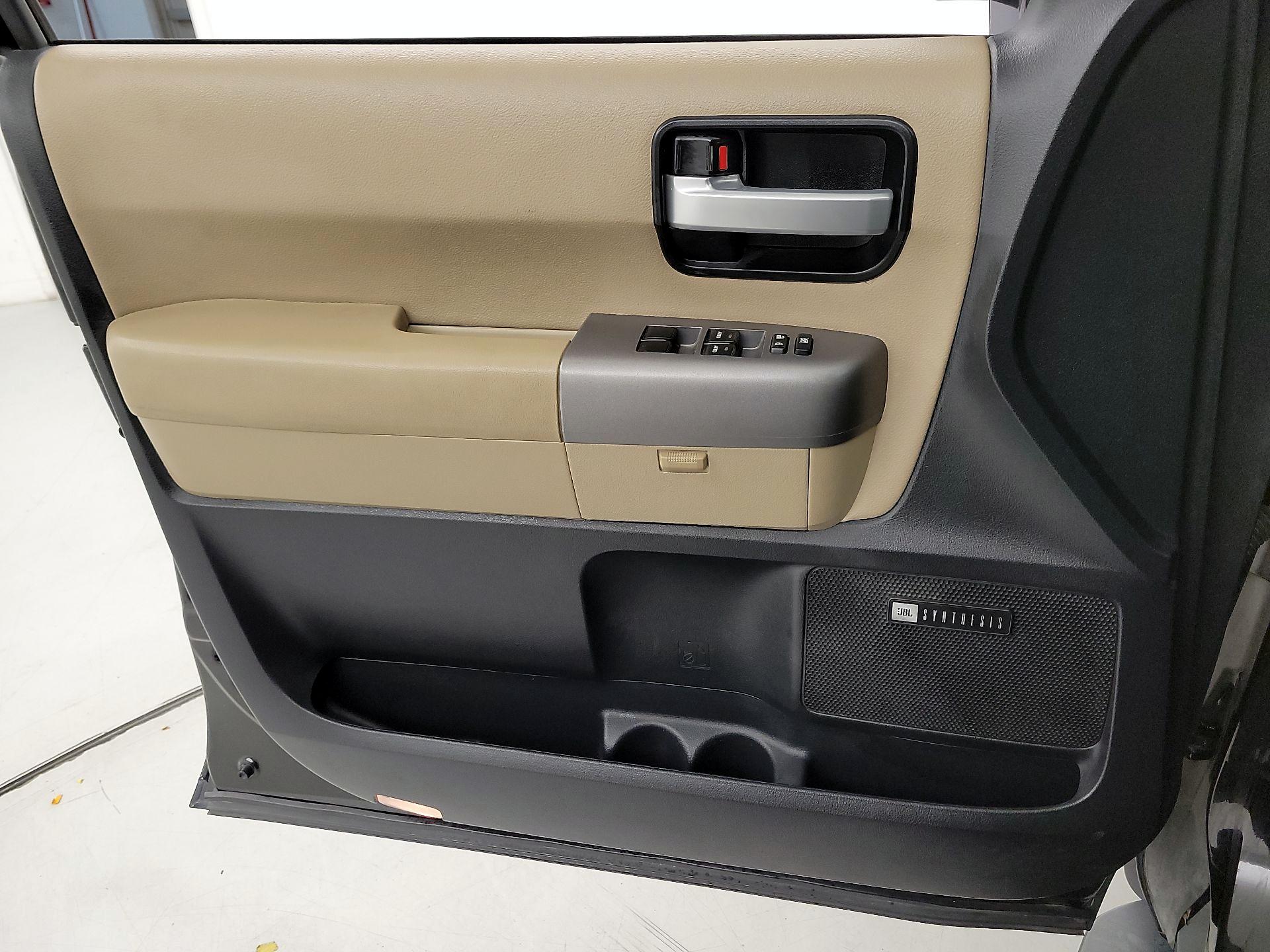 Thumbnail: 2015 Toyota Sequoia - 12