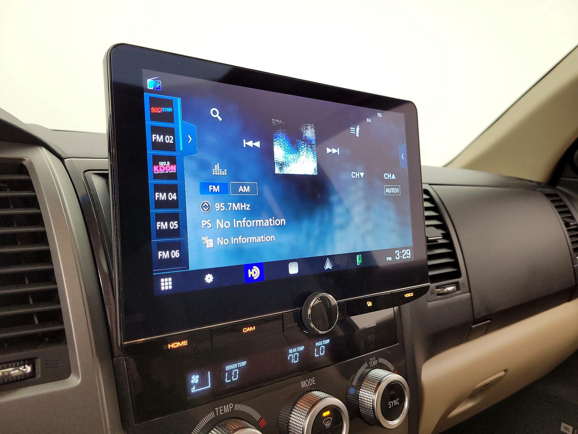 Thumbnail: 2015 Toyota Sequoia - 14