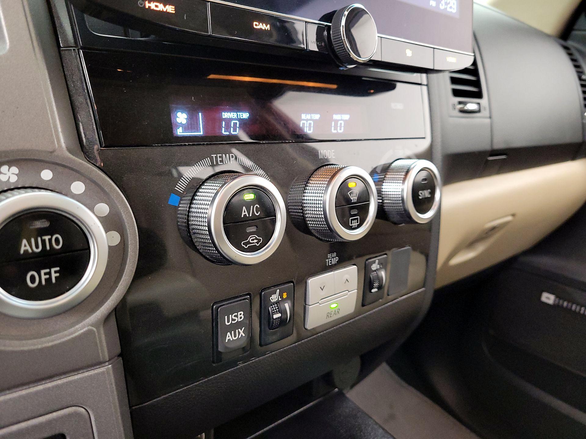 Thumbnail: 2015 Toyota Sequoia - 15