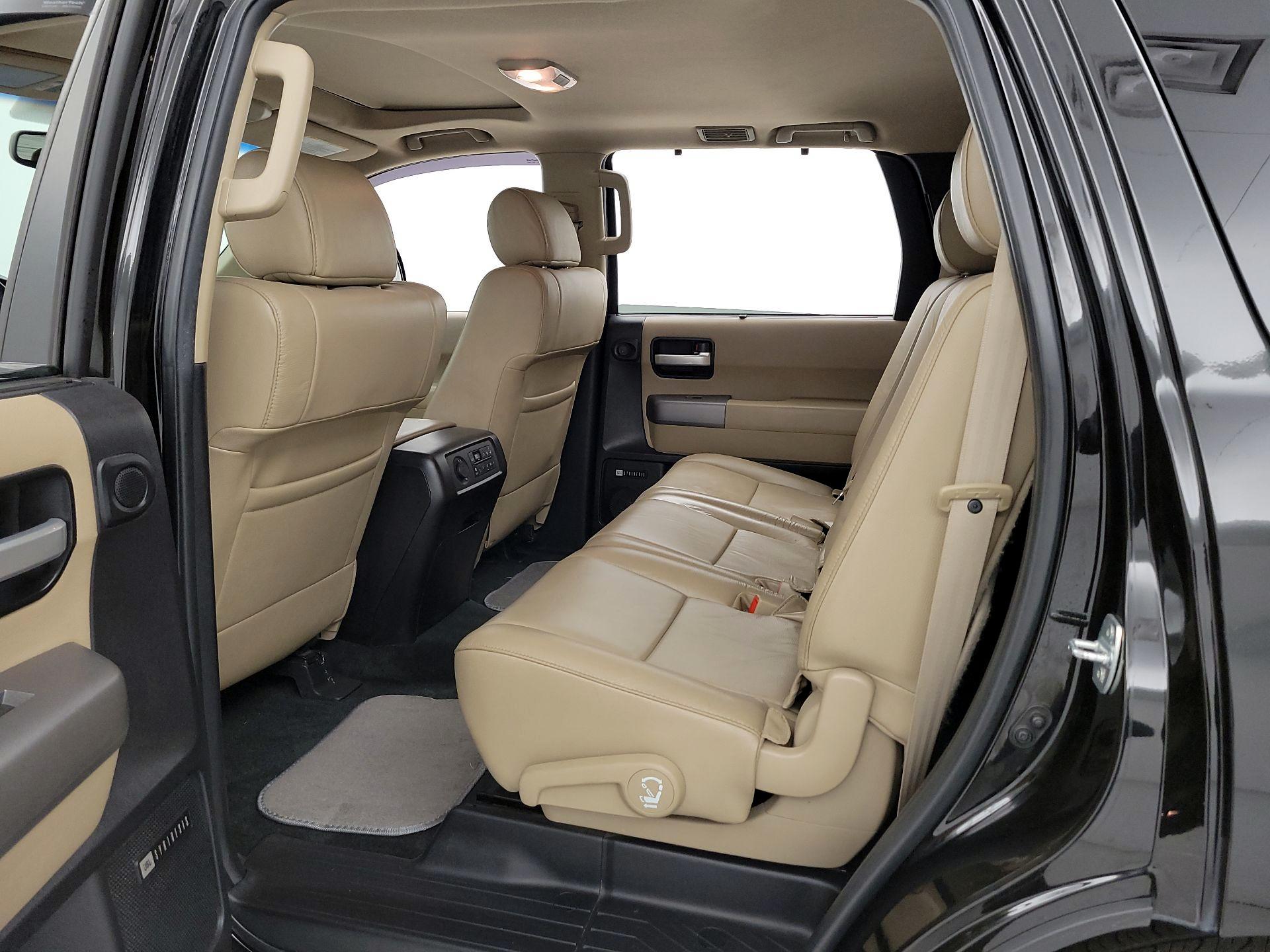 Thumbnail: 2015 Toyota Sequoia - 19