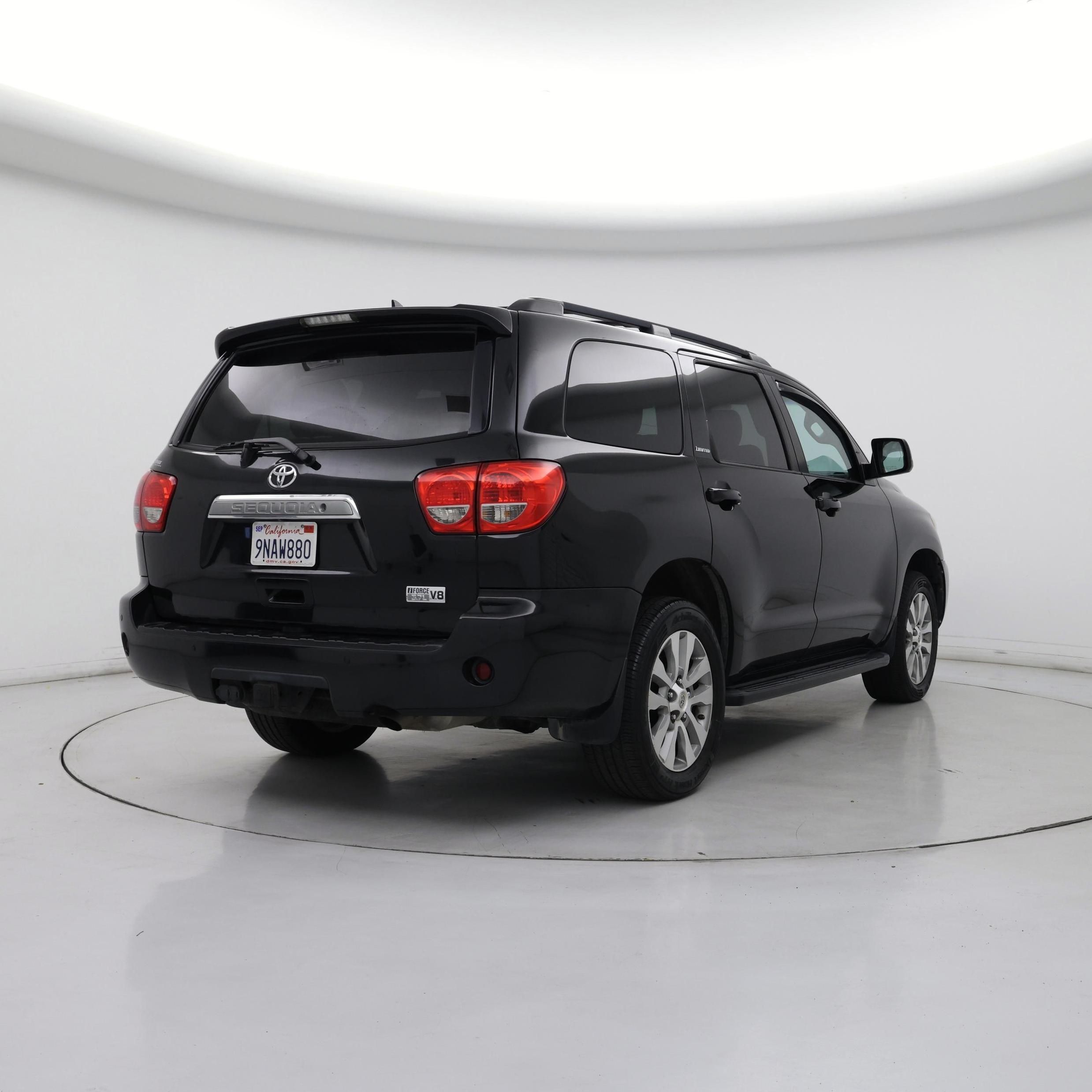 Thumbnail: 2015 Toyota Sequoia - 8