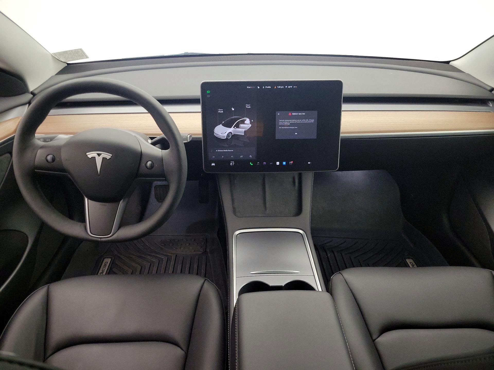 Thumbnail: 2023 Tesla Model 3 - 9