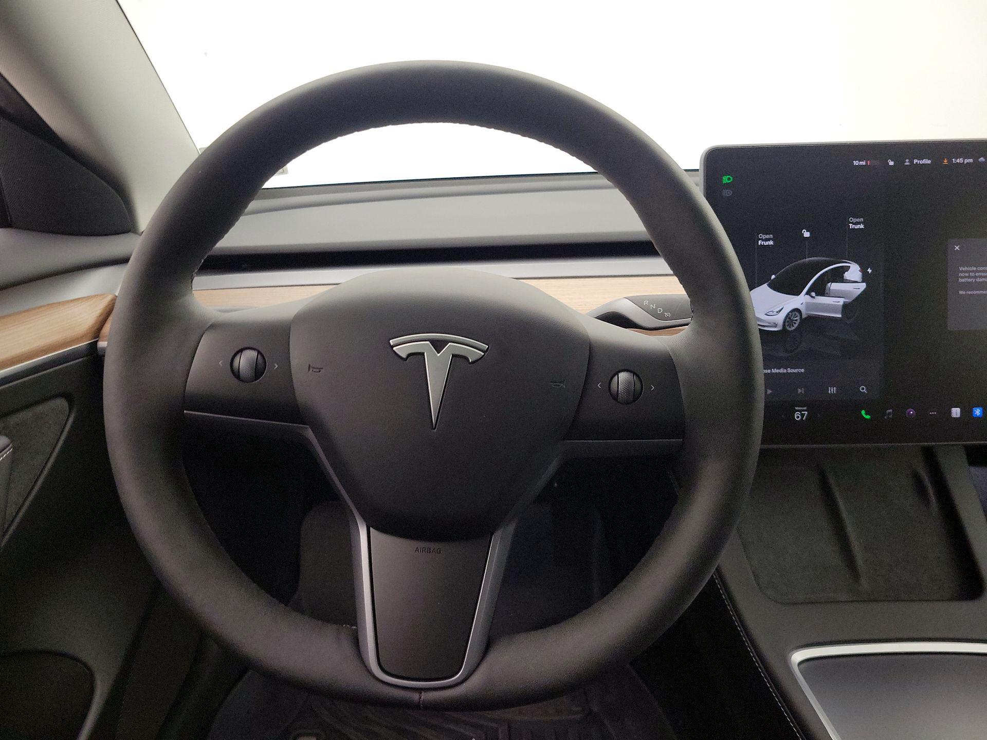 Thumbnail: 2023 Tesla Model 3 - 10