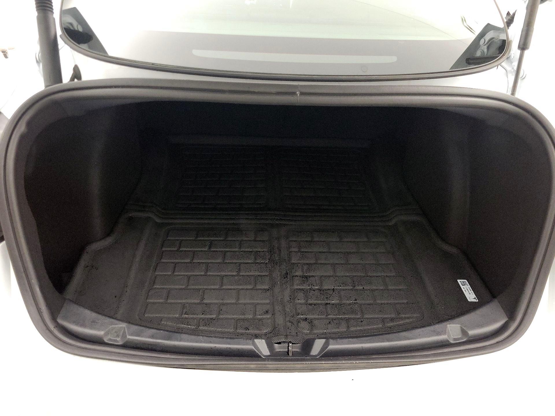 Thumbnail: 2023 Tesla Model 3 - 20