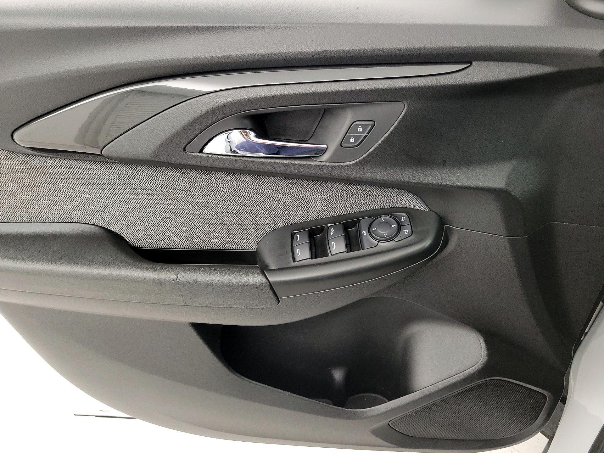 Thumbnail: 2021 Chevrolet TrailBlazer - 12