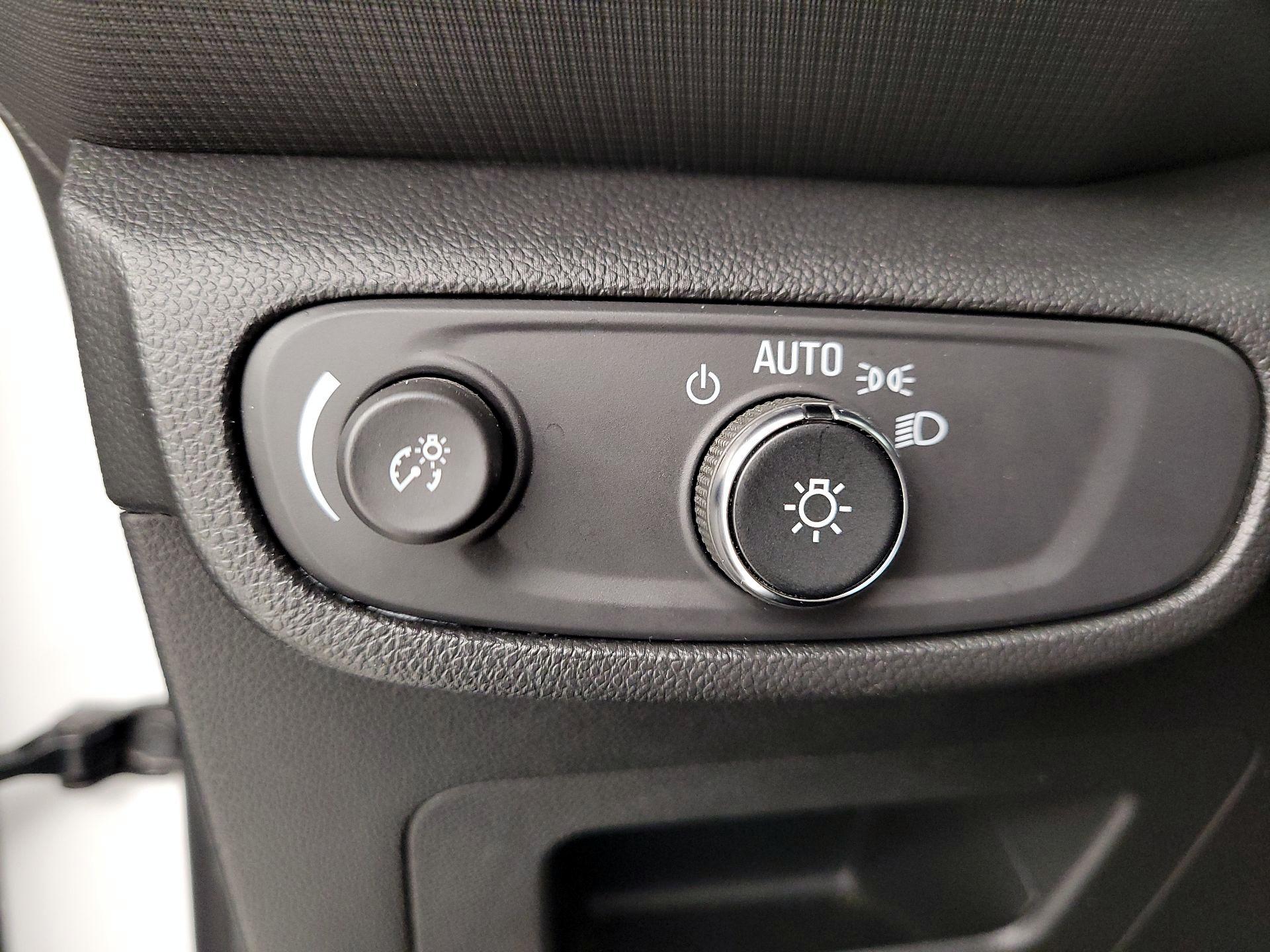 Thumbnail: 2021 Chevrolet TrailBlazer - 13