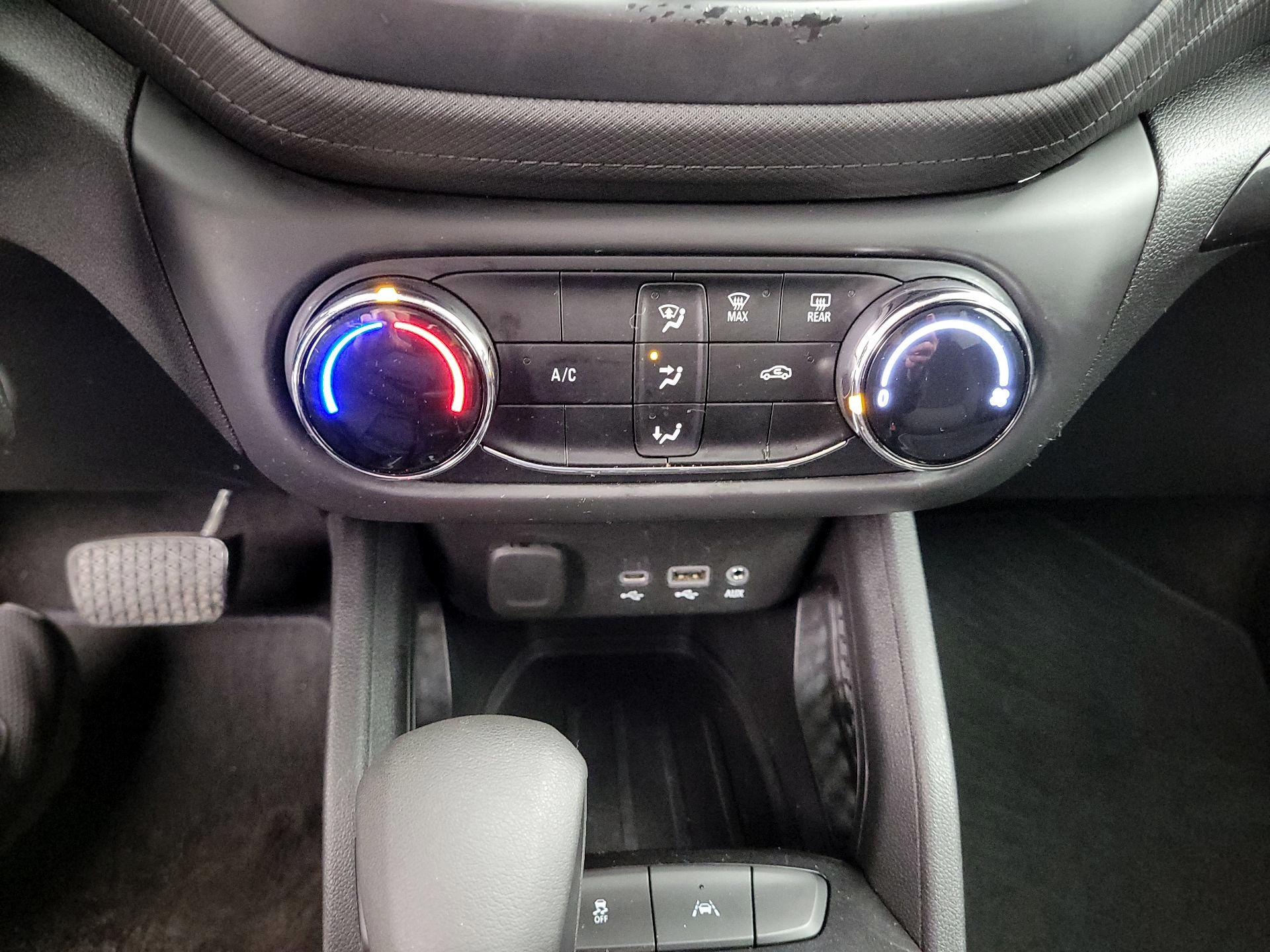 Thumbnail: 2021 Chevrolet TrailBlazer - 16