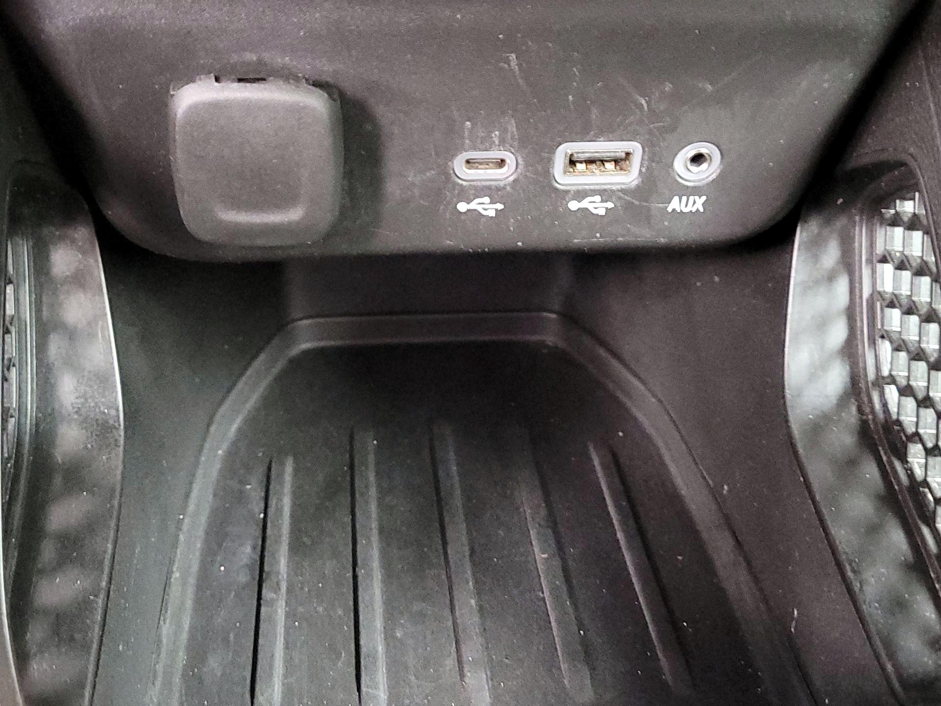 Thumbnail: 2021 Chevrolet TrailBlazer - 18