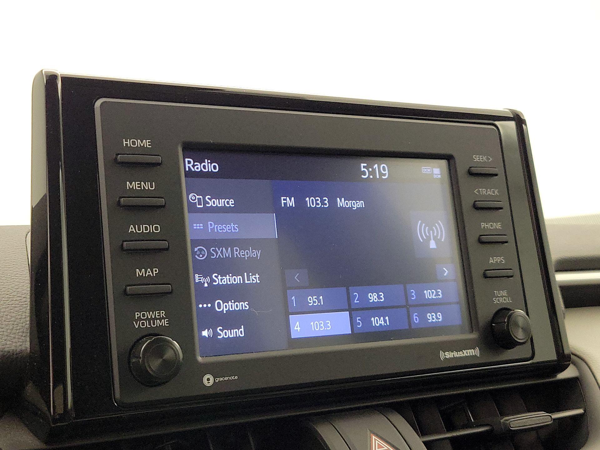 Thumbnail: 2022 Toyota RAV4 - 15