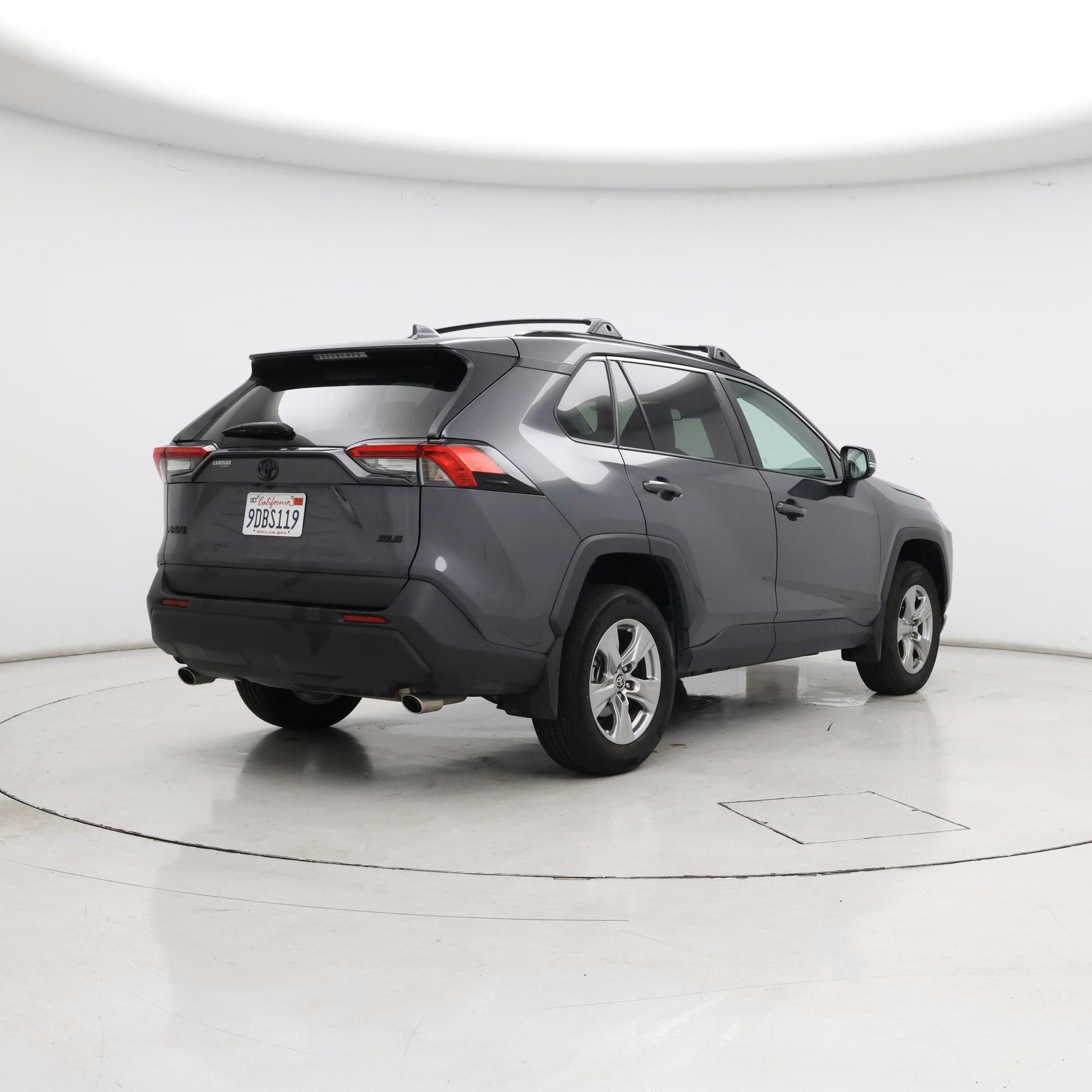 Thumbnail: 2022 Toyota RAV4 - 8