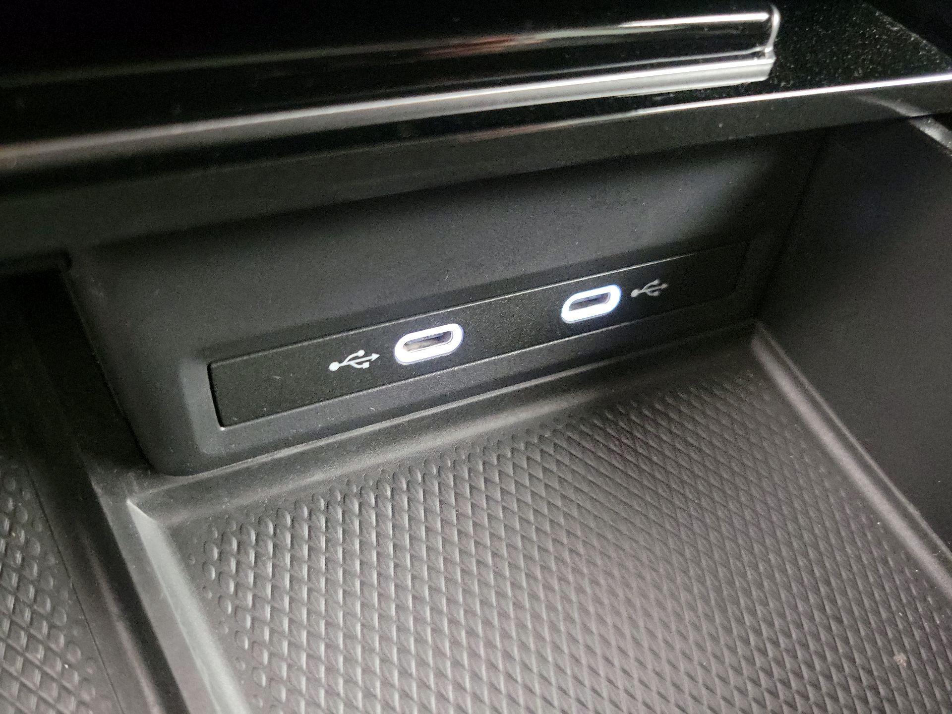 Thumbnail: 2024 Volkswagen Atlas - 18