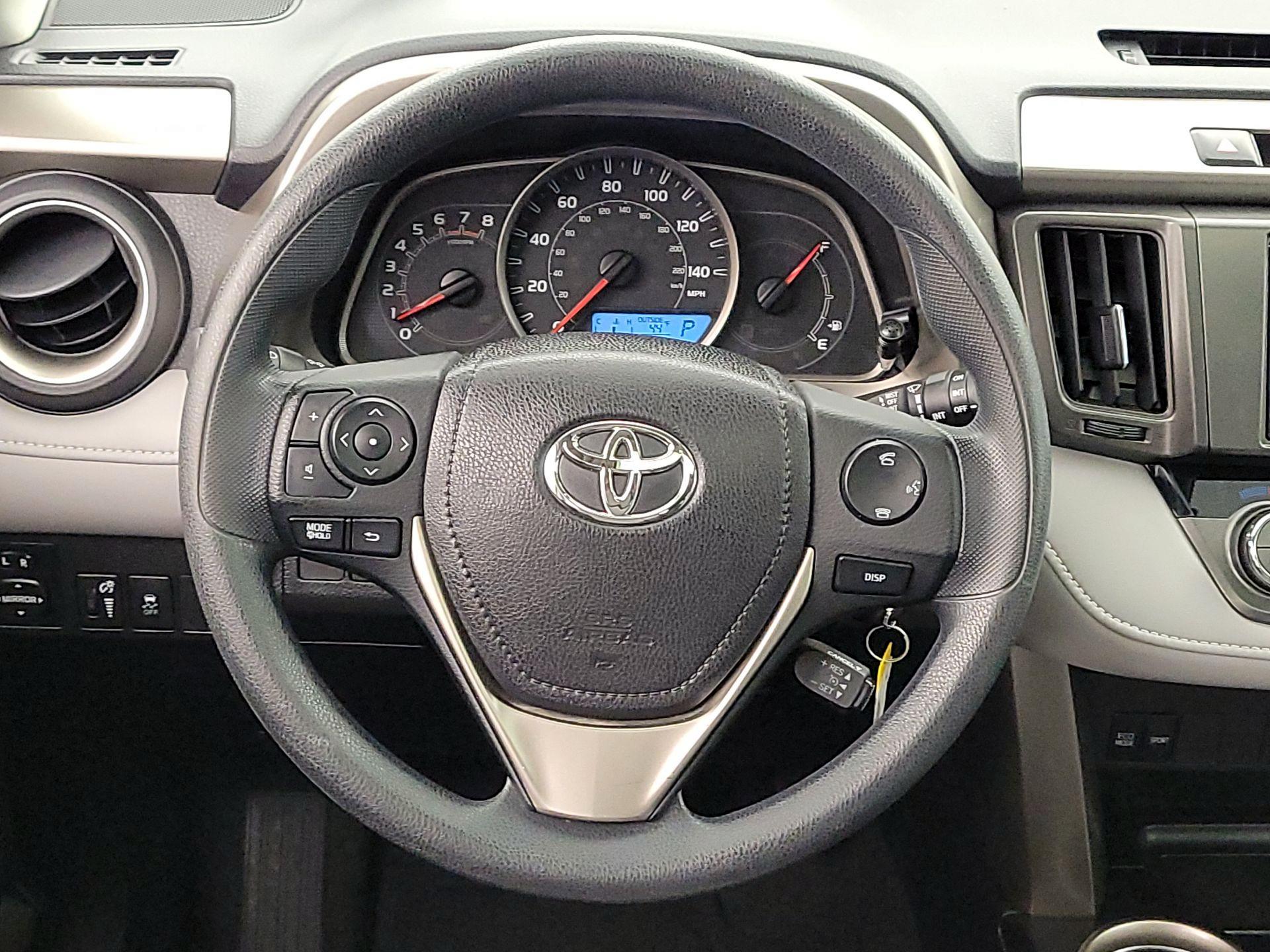 Thumbnail: 2014 Toyota RAV4 - 10