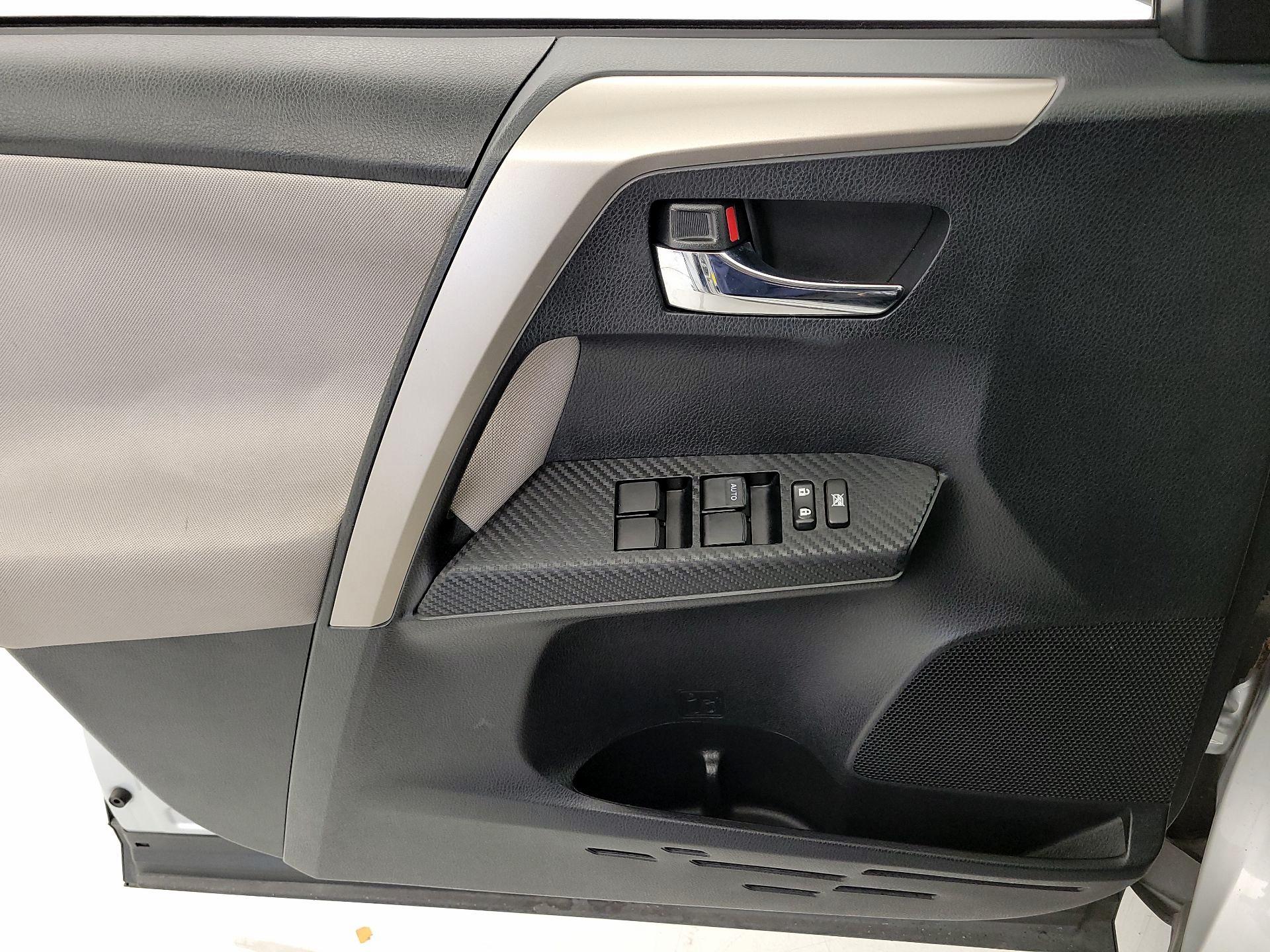 Thumbnail: 2014 Toyota RAV4 - 12